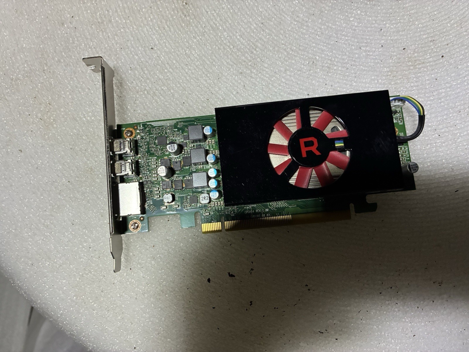 Dell OEM AMD Radeon RX 550 4GB GDDR5 Graphics Card Dell OEM AMD Radeon RX 550 4GB GDDR5 Graphics Card