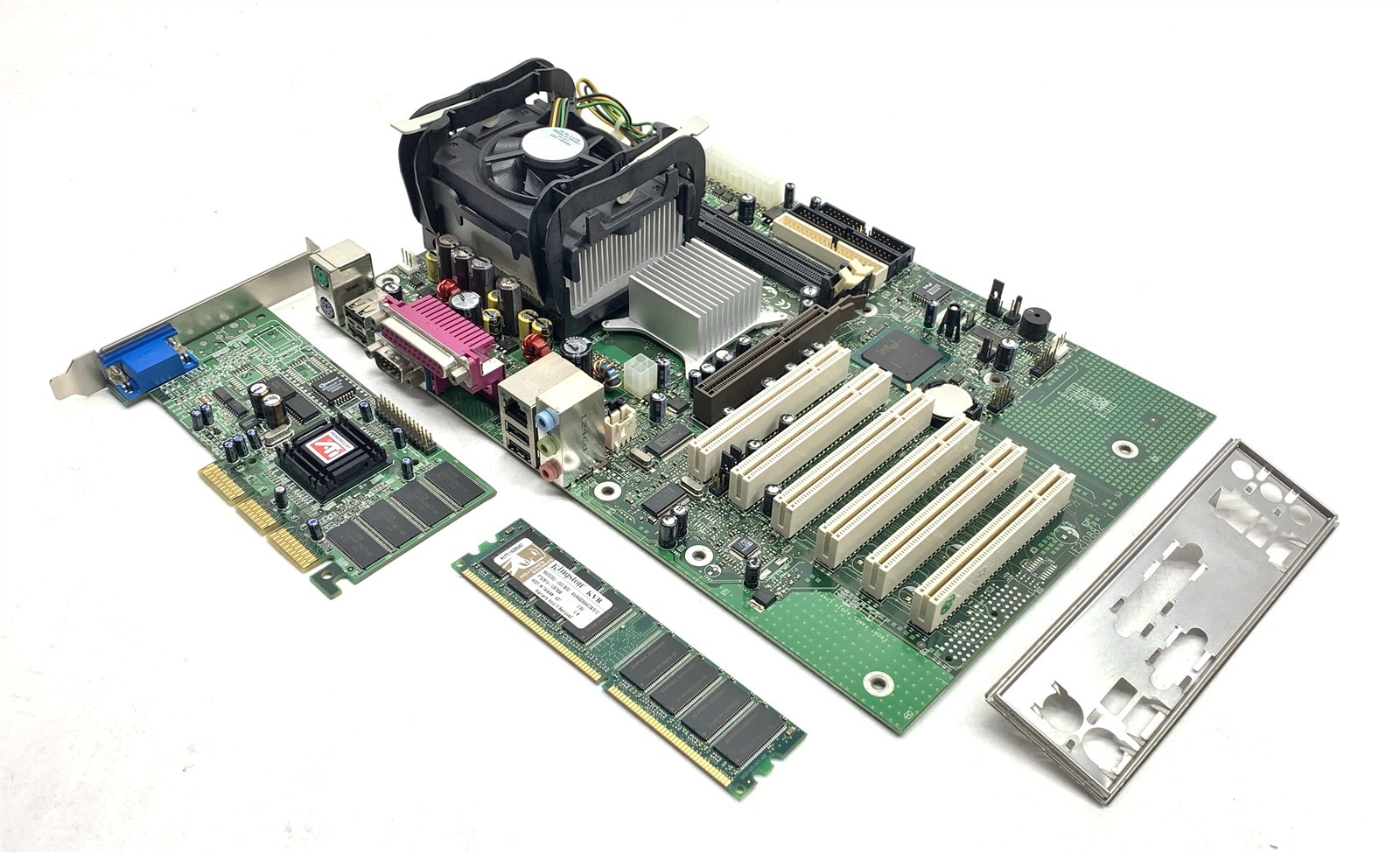 Intel Desktop Board D845EBG2 ATX mPGA478 Pentium 4 2.00GHz 512MB I/O Rage 128Pro Intel Desktop Board D845EBG2 ATX mPGA478 Pentium 4 2.00GHz 512MB I/O Rage 128Pro
