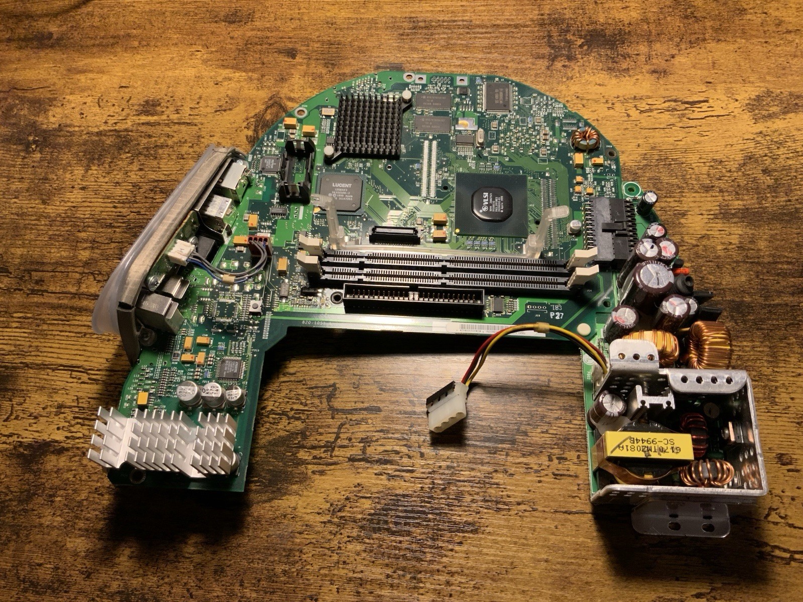 Apple iMac G3 M5521 Logic Board 350MHz 820-1051-A - 100% Working w/Power Board Apple iMac G3 M5521 Logic Board 350MHz 820-1051-A - 100% Working w/Power Board