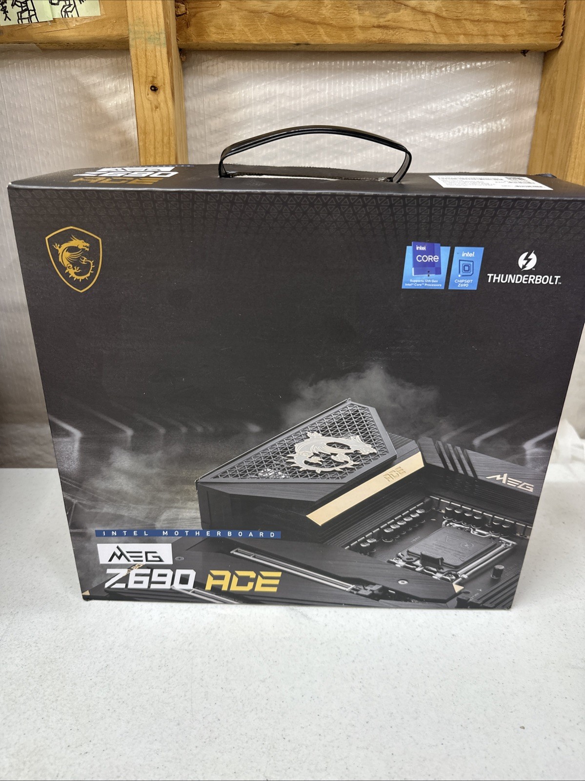 MSI MEG Z690 ACE ATX Motherboard LGA1700 DDR5 Thunderbolt Gaming - Open Box MSI MEG Z690 ACE ATX Motherboard LGA1700 DDR5 Thunderbolt Gaming - Open Box