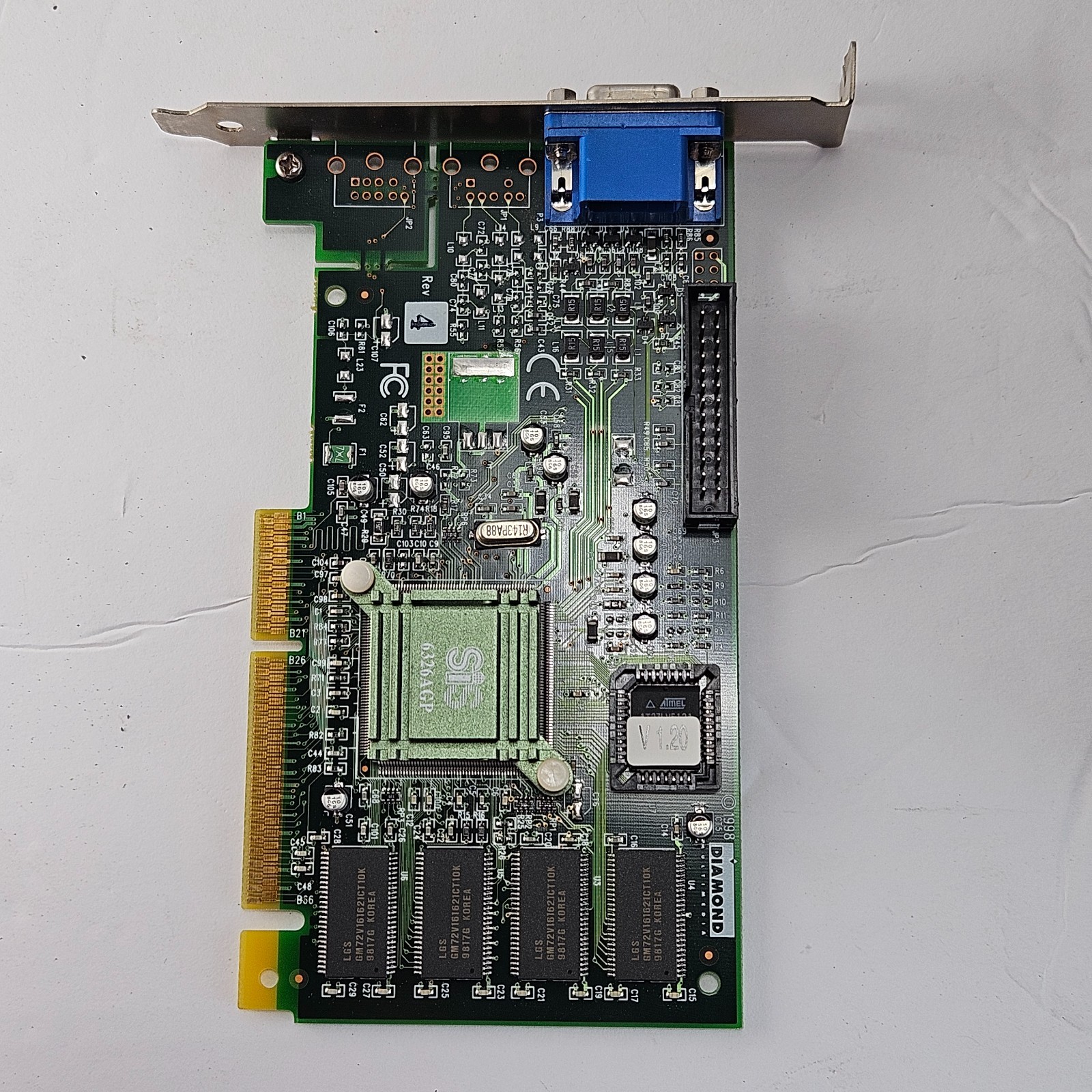 Diamond SpeedStar A50 8MB AGP SiS 6326 Diamond SpeedStar A50 8MB AGP SiS 6326