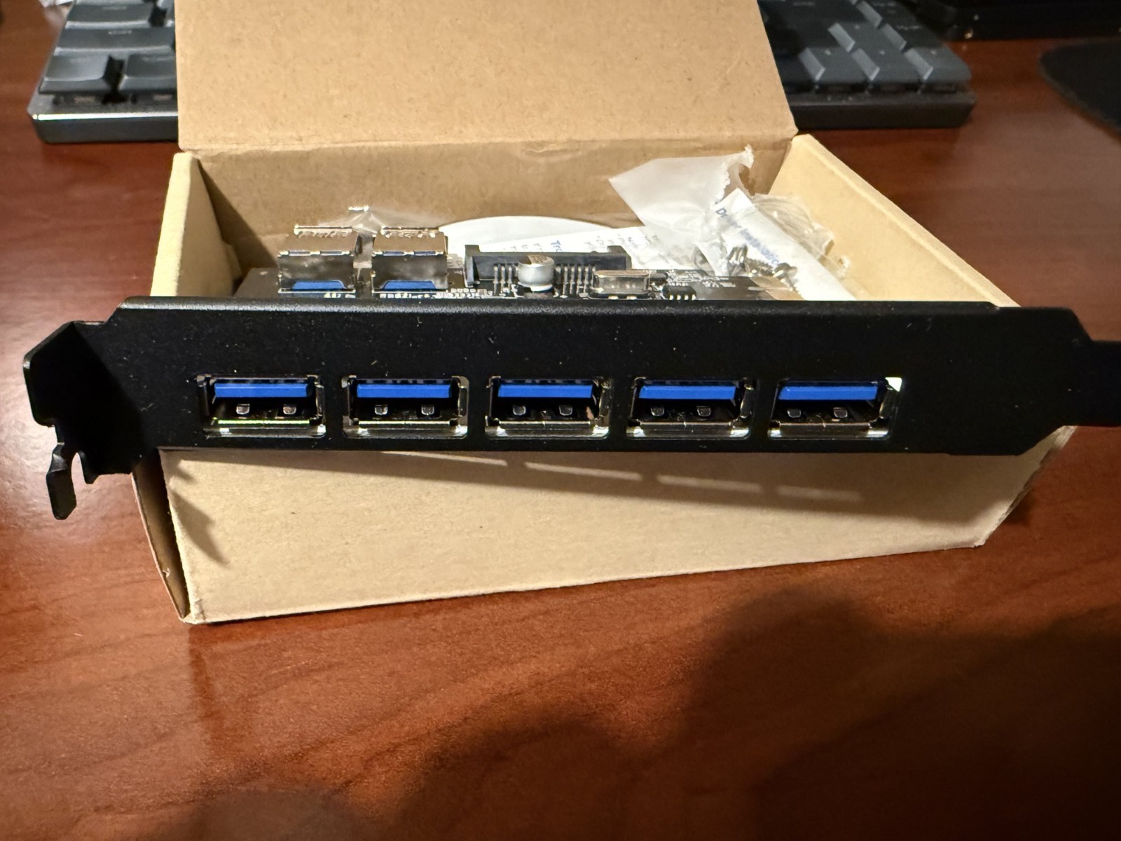 Tiergrade 7-Port USB 3.0 PCIe Expansion Card (5 External + 2 Internal) Open Box Tiergrade 7-Port USB 3.0 PCIe Expansion Card (5 External + 2 Internal) Open Box