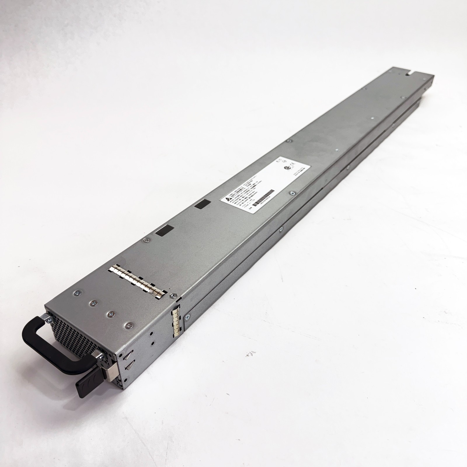 Delta Electronics 3000W Power Supply DPS-3000AB-3 A 50/60 Hz 200-277V Delta Electronics 3000W Power Supply DPS-3000AB-3 A 50/60 Hz 200-277V