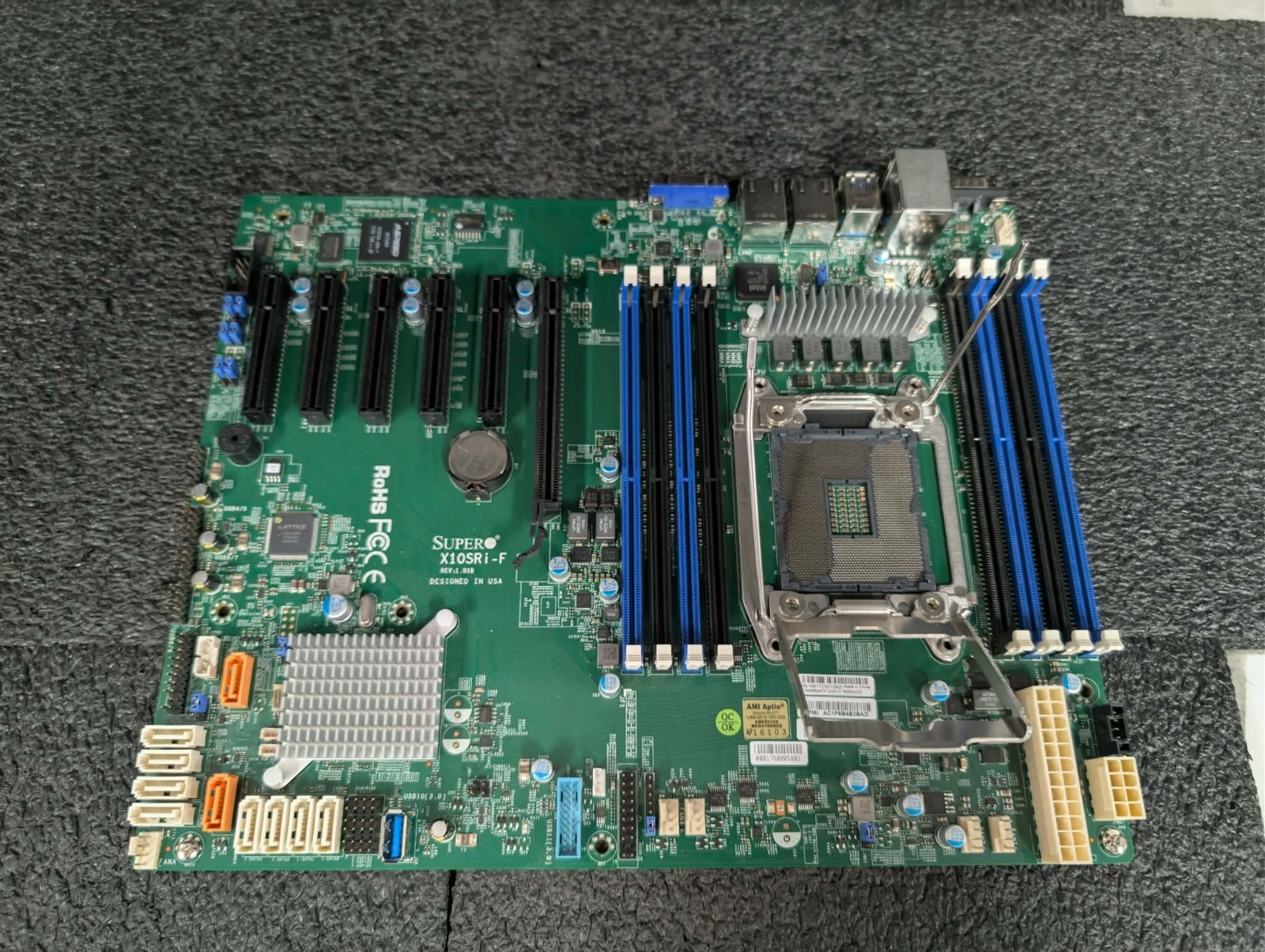 Supermicro X10SRi-F Intel LGA2011-3 ATX Server/Workstation Motherboard Supermicro X10SRi-F Intel LGA2011-3 ATX Server/Workstation Motherboard