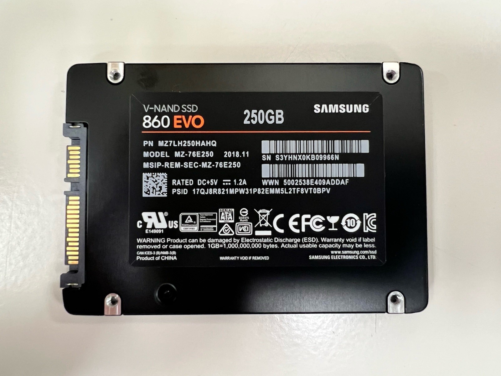 SAMSUNG 860 EVO 250GB 2.5” SATA III SSD ** ** SAMSUNG 860 EVO 250GB 2.5” SATA III SSD ** **