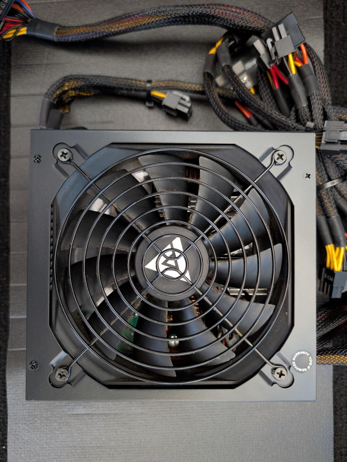 Apevia 600W Prestige Power 80 Plus Gold AXT12V Power Supply