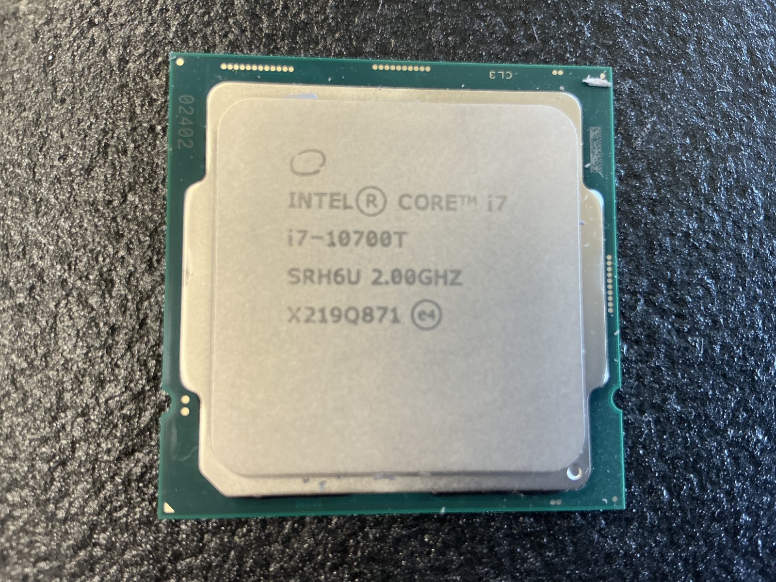 Intel Core i7-10700T CPU (LGA1200) Intel Core i7-10700T CPU (LGA1200)