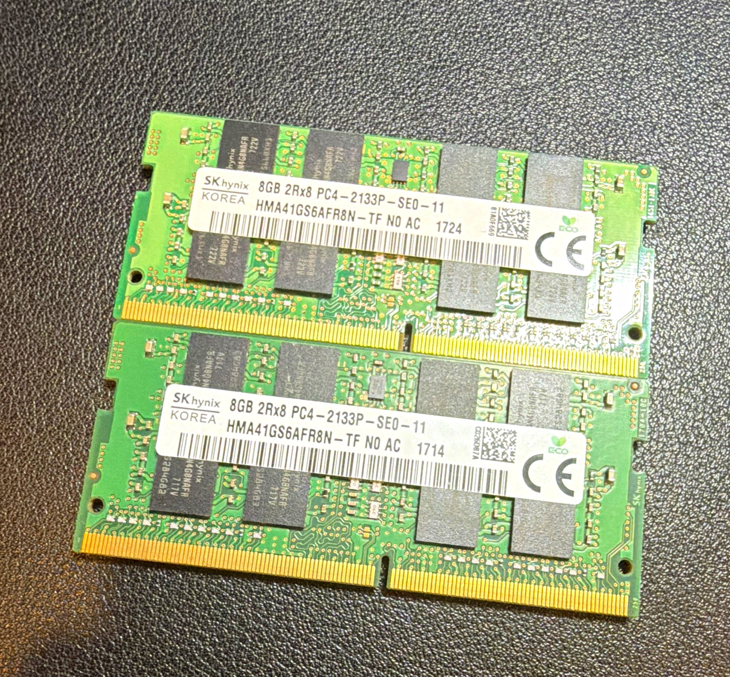 SK hynix 16GB (2x8GB) DDR4-2133 PC4-2133P 260-Pin SO-DIMM HMA41GS6AFR8N-TF SK hynix 16GB (2x8GB) DDR4-2133 PC4-2133P 260-Pin SO-DIMM HMA41GS6AFR8N-TF