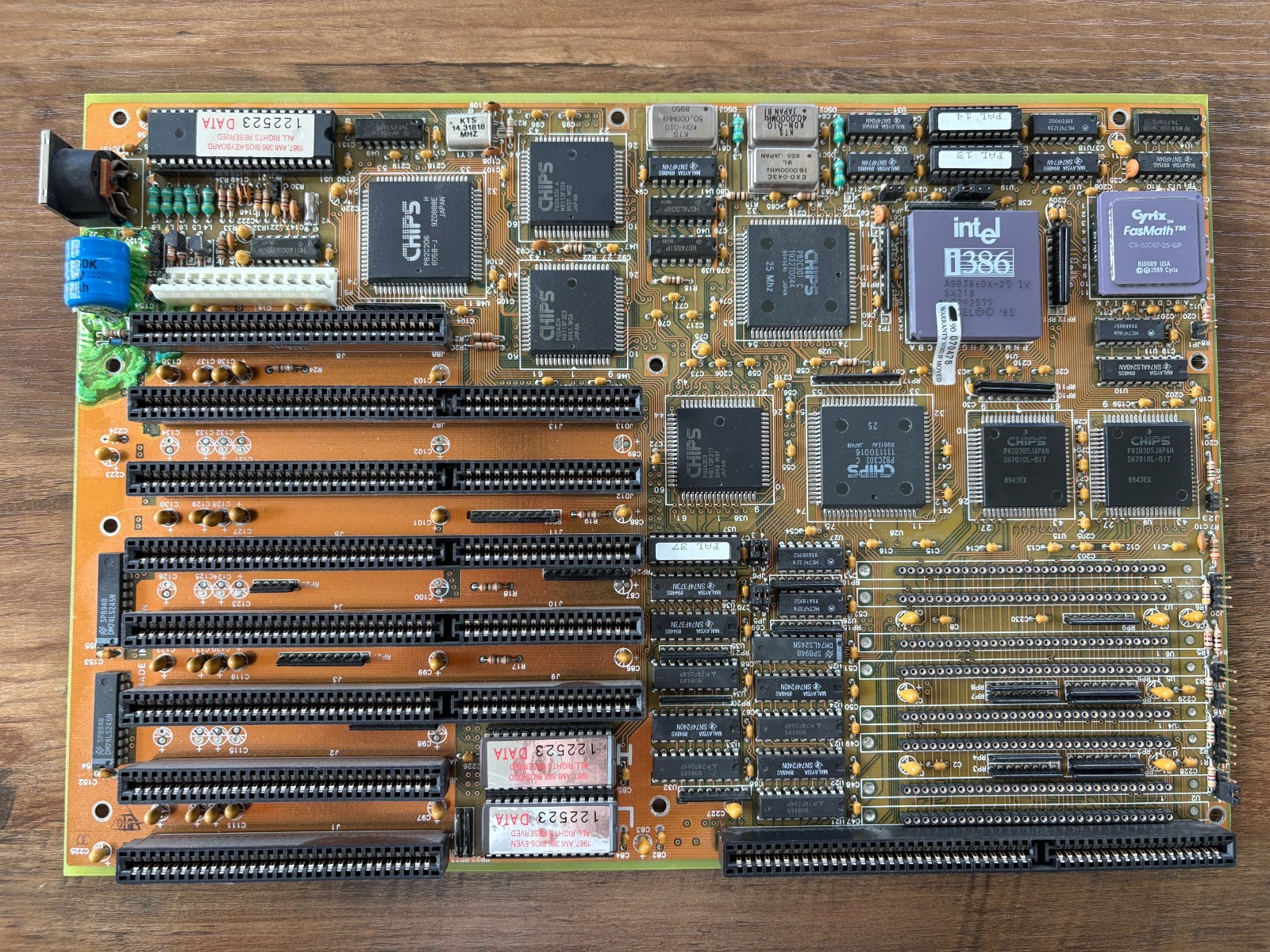 386 CHIPS Motherboard 386DX-25 w Cyrix FasMath SIPP Memory Socket ISA Vintage 386 CHIPS Motherboard 386DX-25 w Cyrix FasMath SIPP Memory Socket ISA Vintage