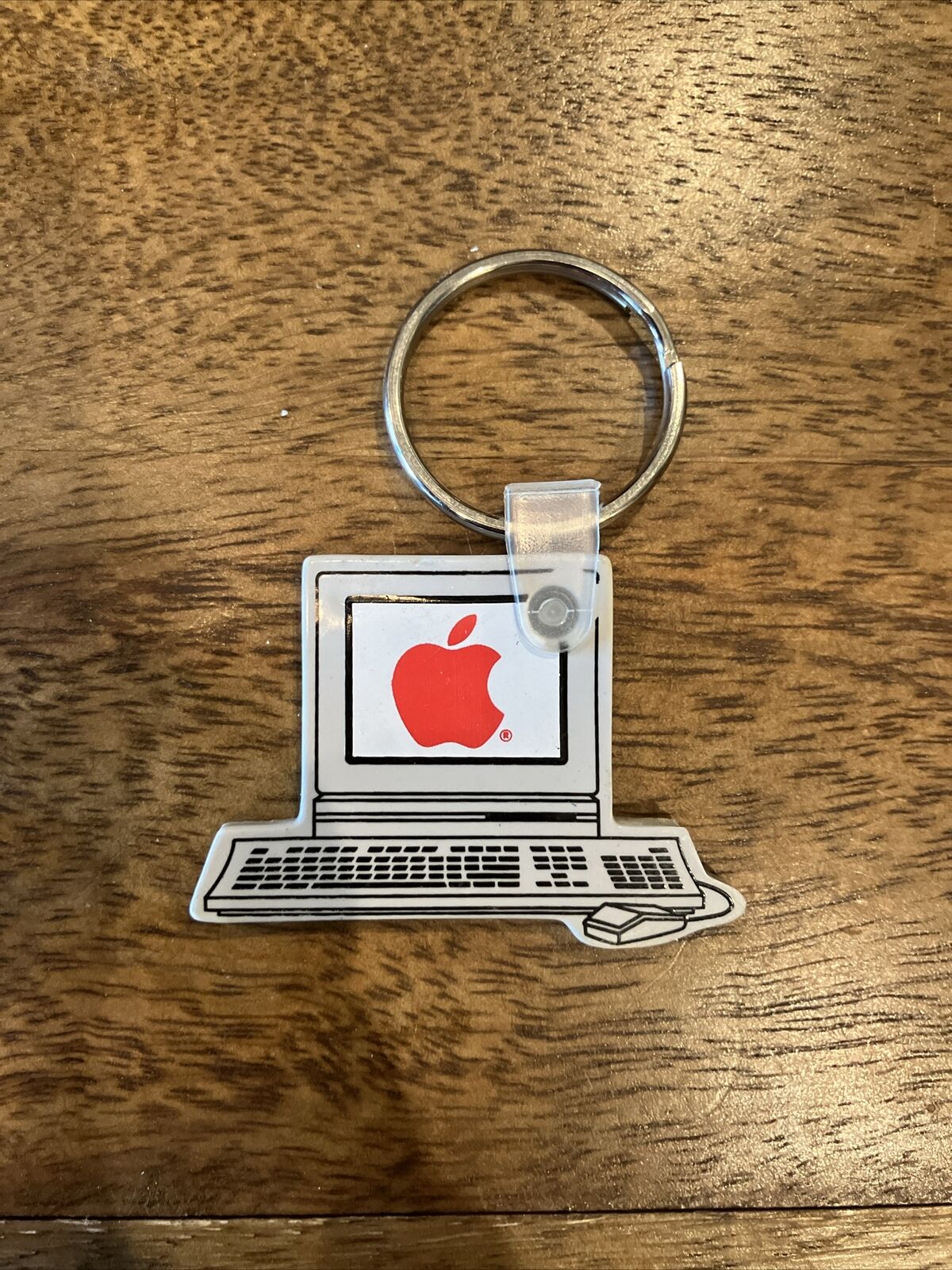 Rare, Vintage Apple Mac OS Rainbow Keychain - 1990/1980s Vintage