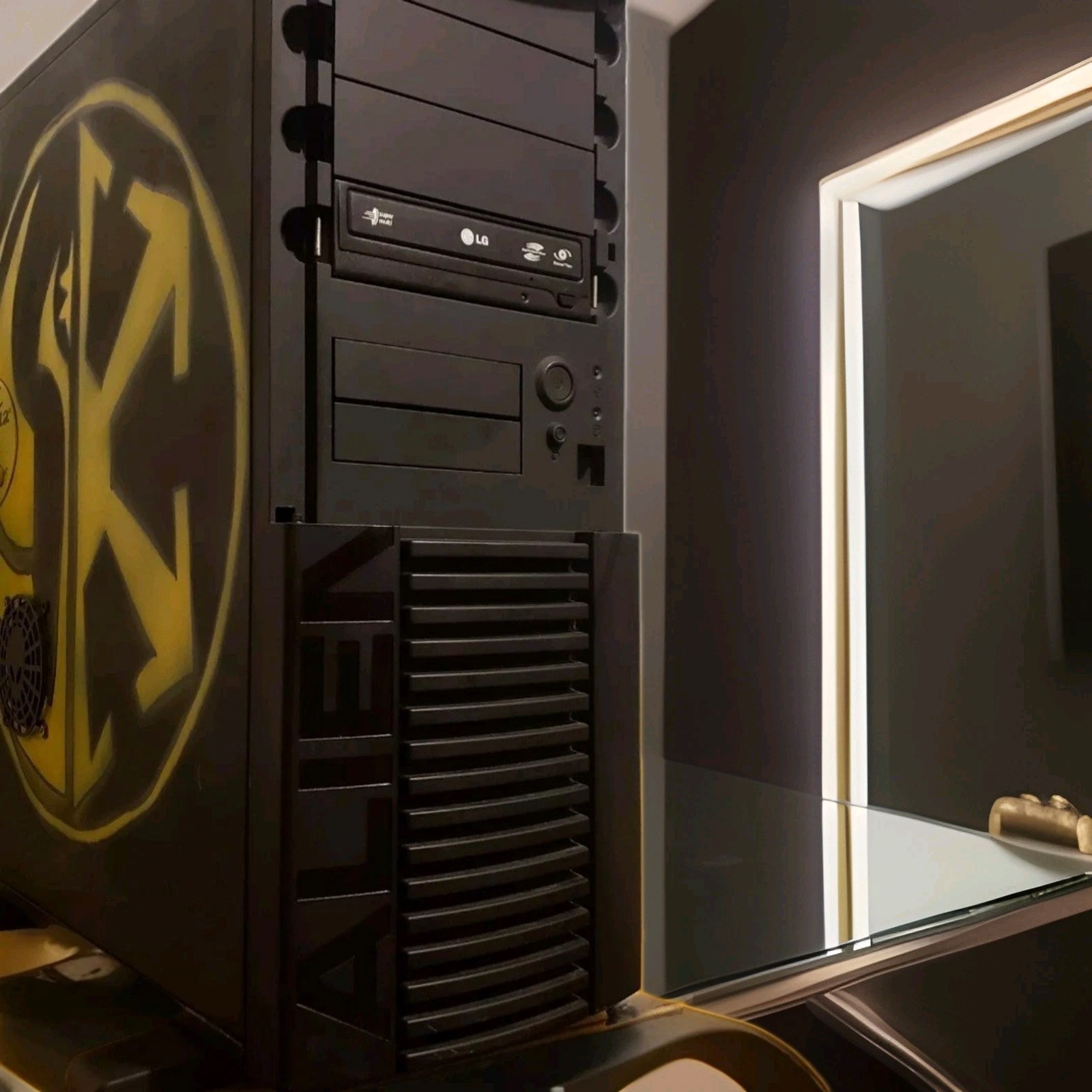 Alienware 02' Area‑51 Vintage Tower Rare Straight‑Vent Bezel Chenming 601AE Case