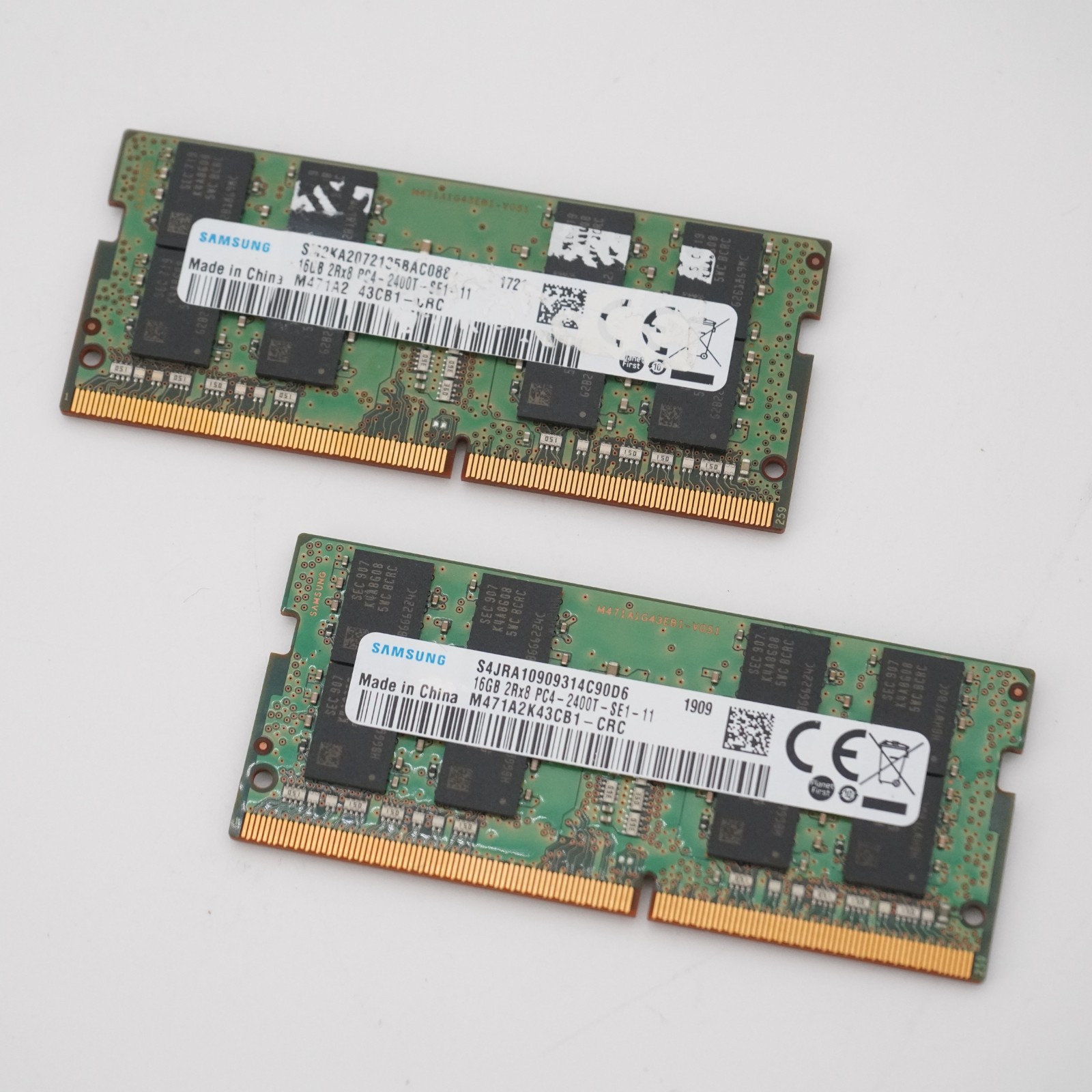 Samsung 32GB (2x16GB) DDR4-2400 SO-DIMM Laptop RAM M471A2K43CB1-CRC