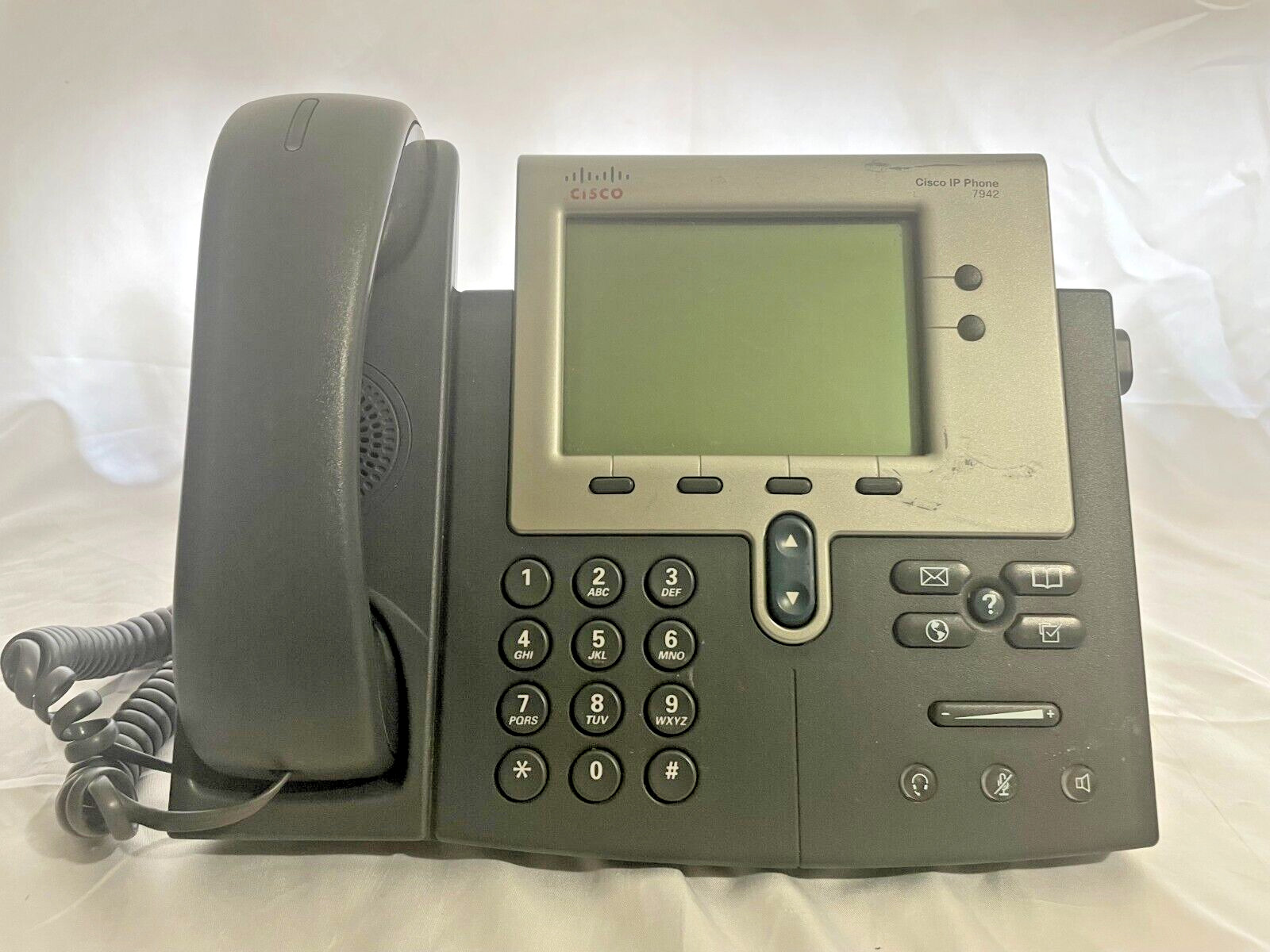 Cisco 7942G IP VoIP Telephone Phone 7942 (CP-7942G)