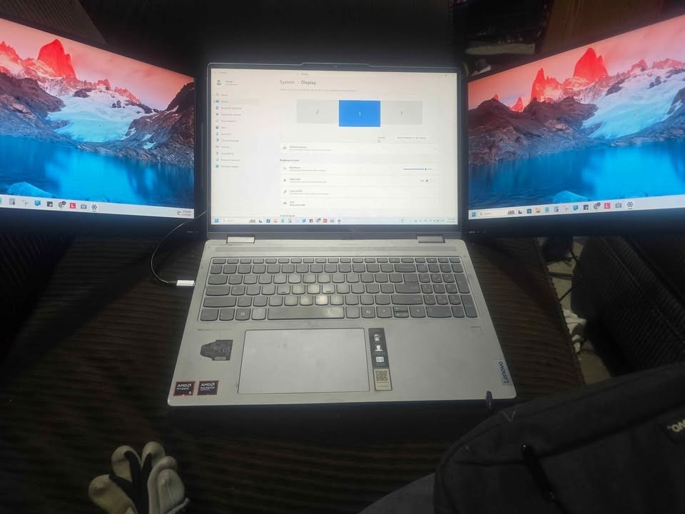 Onn Laptop Screen Extender dual Onn Laptop Screen Extender dual