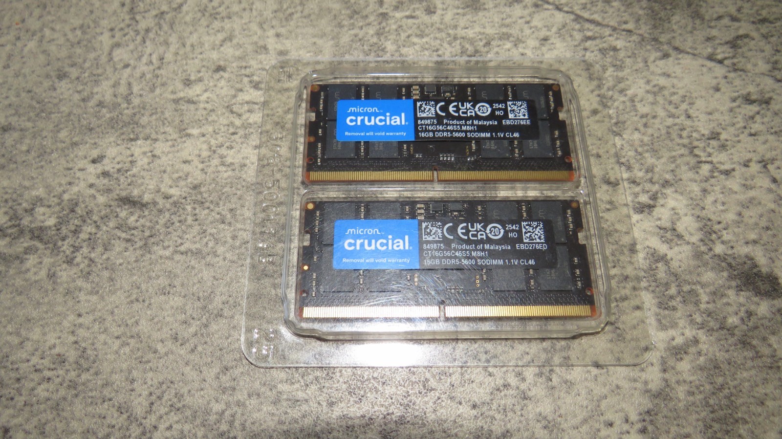 Crucial 32 GB PC5-44800 (DDR5-5600) 1Rx8 Laptop RAM Kit CT16G56C46S5.M8H1