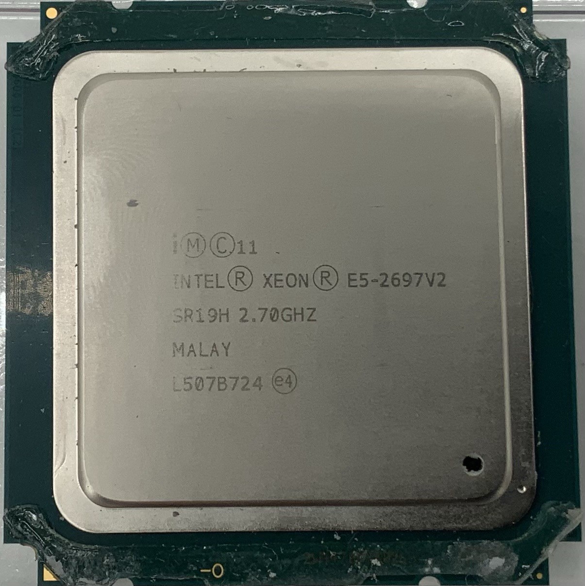 SR19H Intel Xeon E5-2697V2 2.70GHz 12-Core 8.0GT/s 30MB LGA2011 130W Processor SR19H Intel Xeon E5-2697V2 2.70GHz 12-Core 8.0GT/s 30MB LGA2011 130W Processor