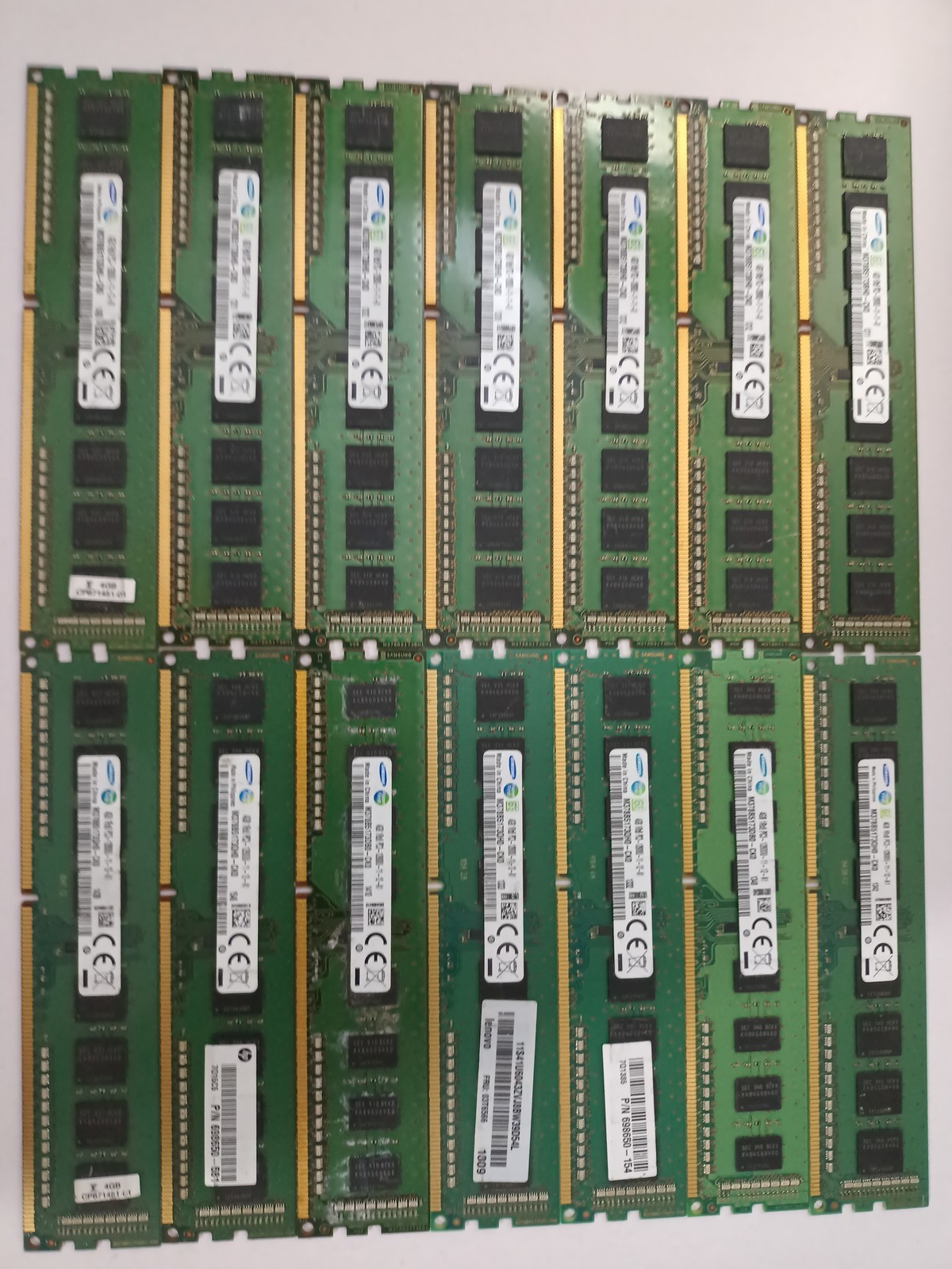 (Lot of 22) SAMSUNG 4GB 1RX8 PC3-12800U-11-11-A1