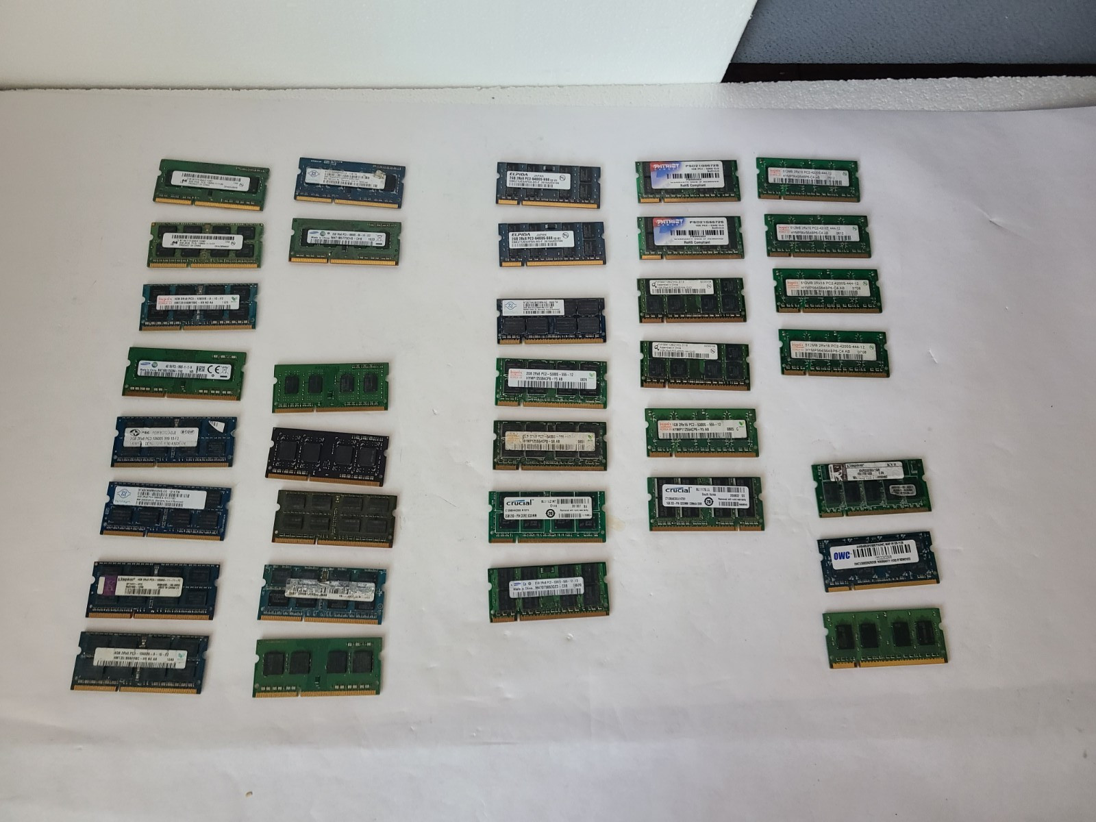 Miz Lot of 35 Laptop RAM Memory DDR2 DDR3 SO-DIMM 512MB 1GB 2GB 4GB Miz Lot of 35 Laptop RAM Memory DDR2 DDR3 SO-DIMM 512MB 1GB 2GB 4GB