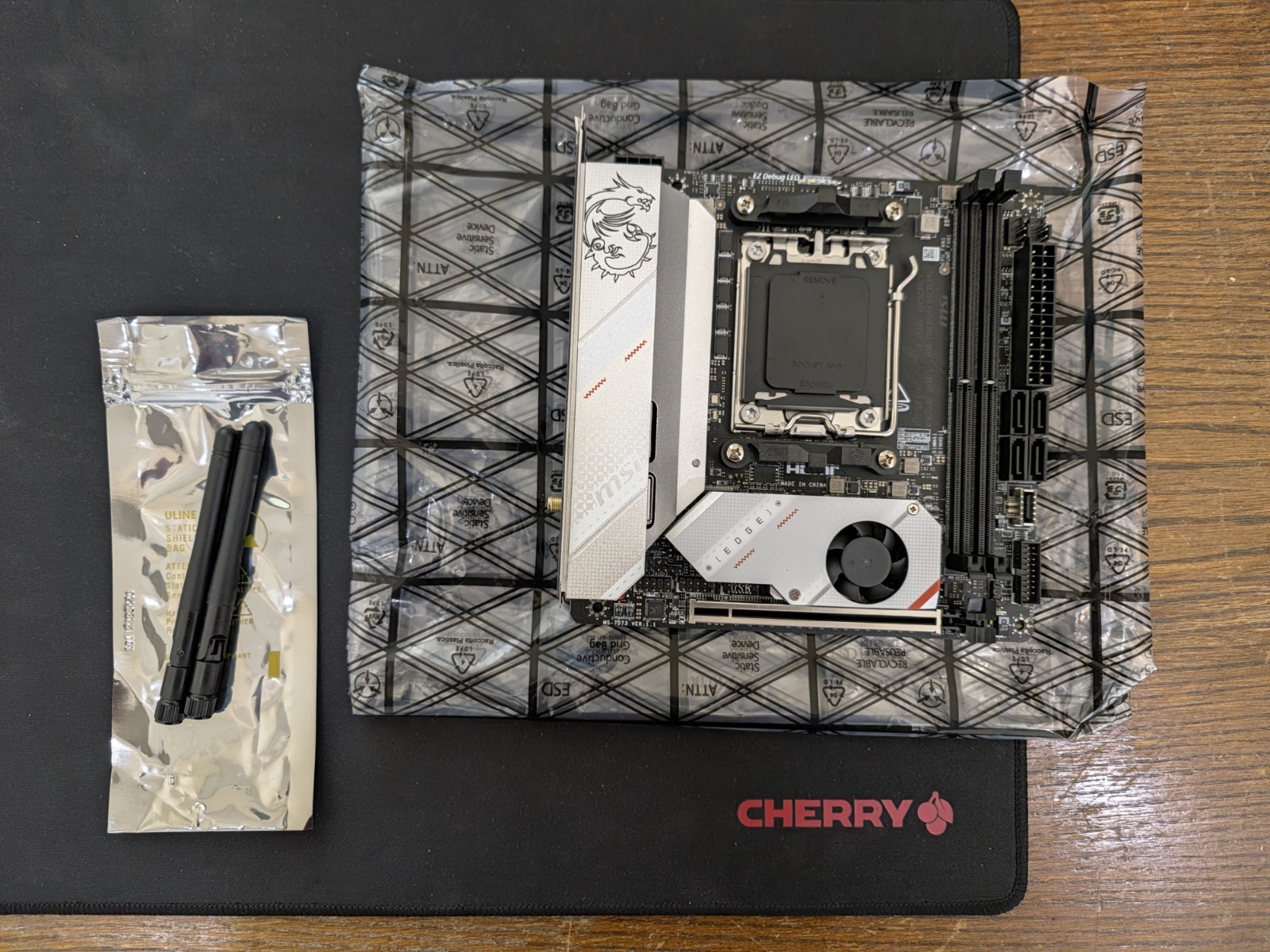 MSI MPG B650I Edge WiFi AMD AM5 Socket ITX Motherboard Used Good Shape No Box