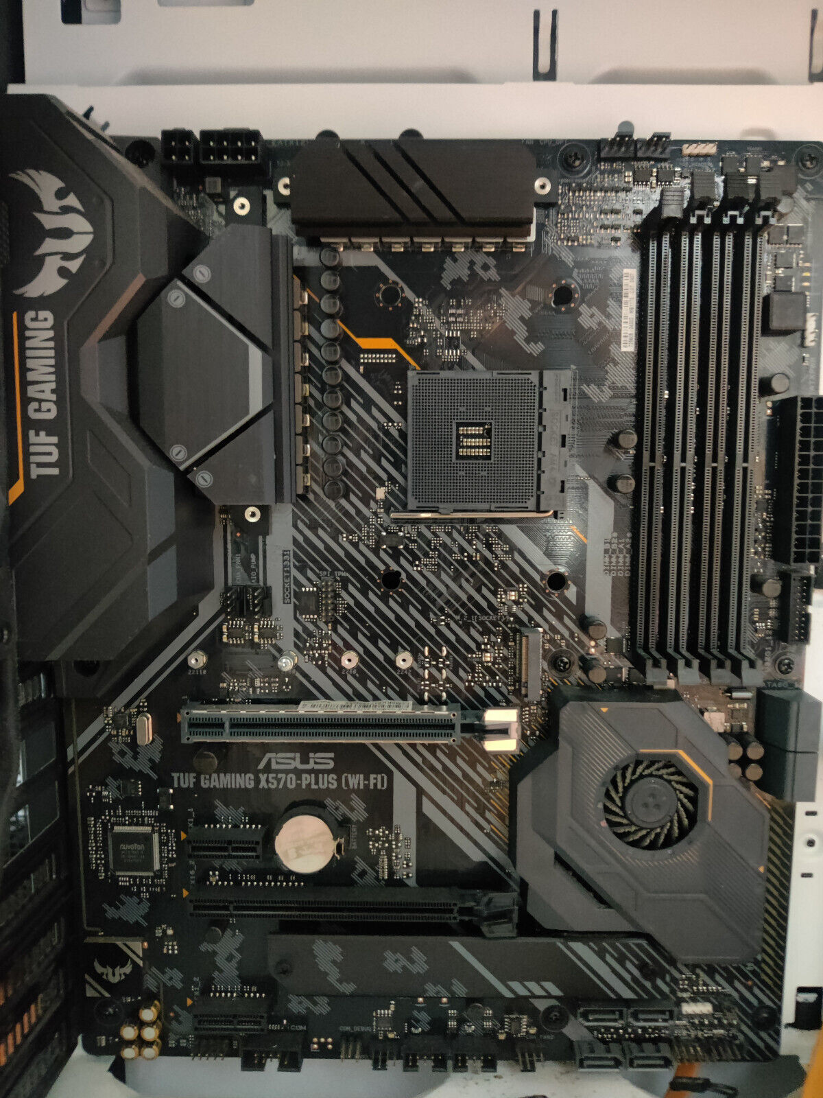 ASUS ‎TUF GAMING X570-PLUS (WI-FI) Socket AM4, AMD ATX Motherboard