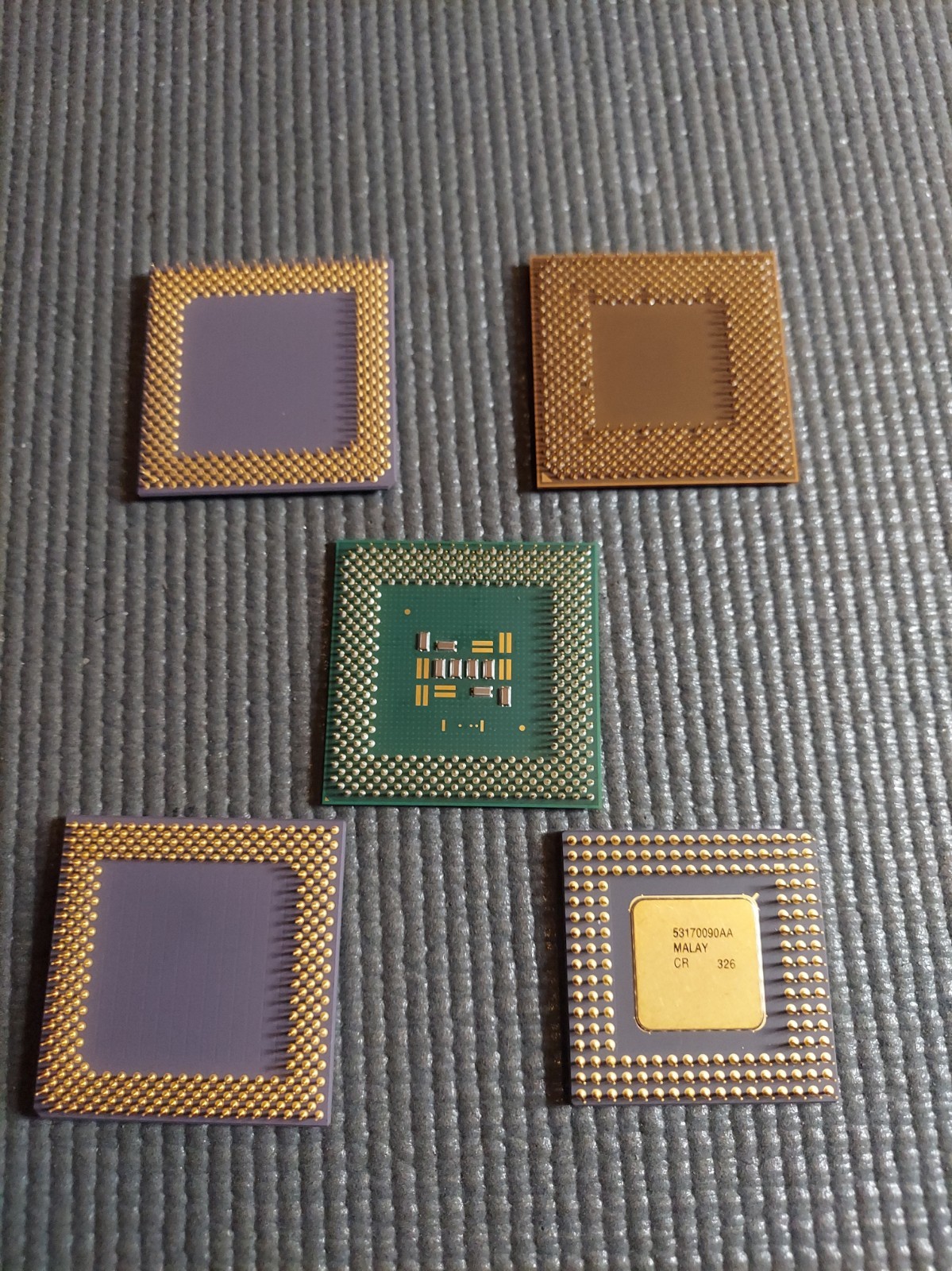 Lot of 5 Vintage Ceramic Gold Pin CPUs Intel Pentium Scrap Gold Recovery Lot of 5 Vintage Ceramic Gold Pin CPUs Intel Pentium Scrap Gold Recovery