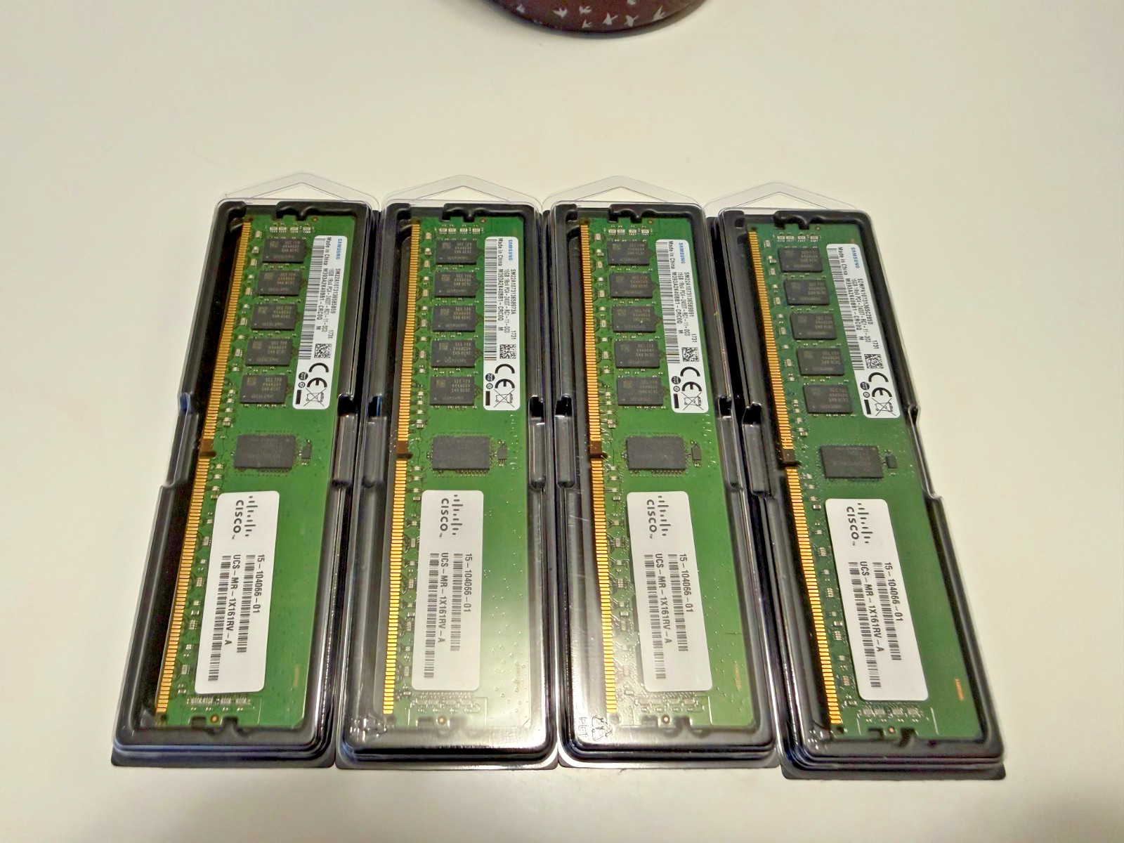 New Samsung PC4-2400T-RC1 16GB (1x16GB) RAM DDR4 2400MHz M393A2K40BB1-CRC0Q