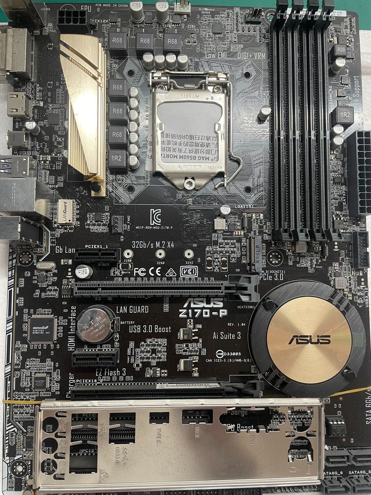 Gigabyte GA-F2A85X-D3H ATX FM2 Motherboard DDR3 HDMI DVI VGA With I/O Shield Gigabyte GA-F2A85X-D3H ATX FM2 Motherboard DDR3 HDMI DVI VGA With I/O Shield