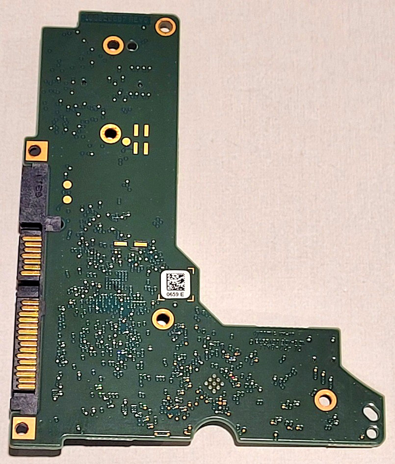 PCB ONLY 100820657 REV B Seagate QR: 0659 E 3.5 PCB ONLY 100820657 REV B Seagate QR: 0659 E 3.5