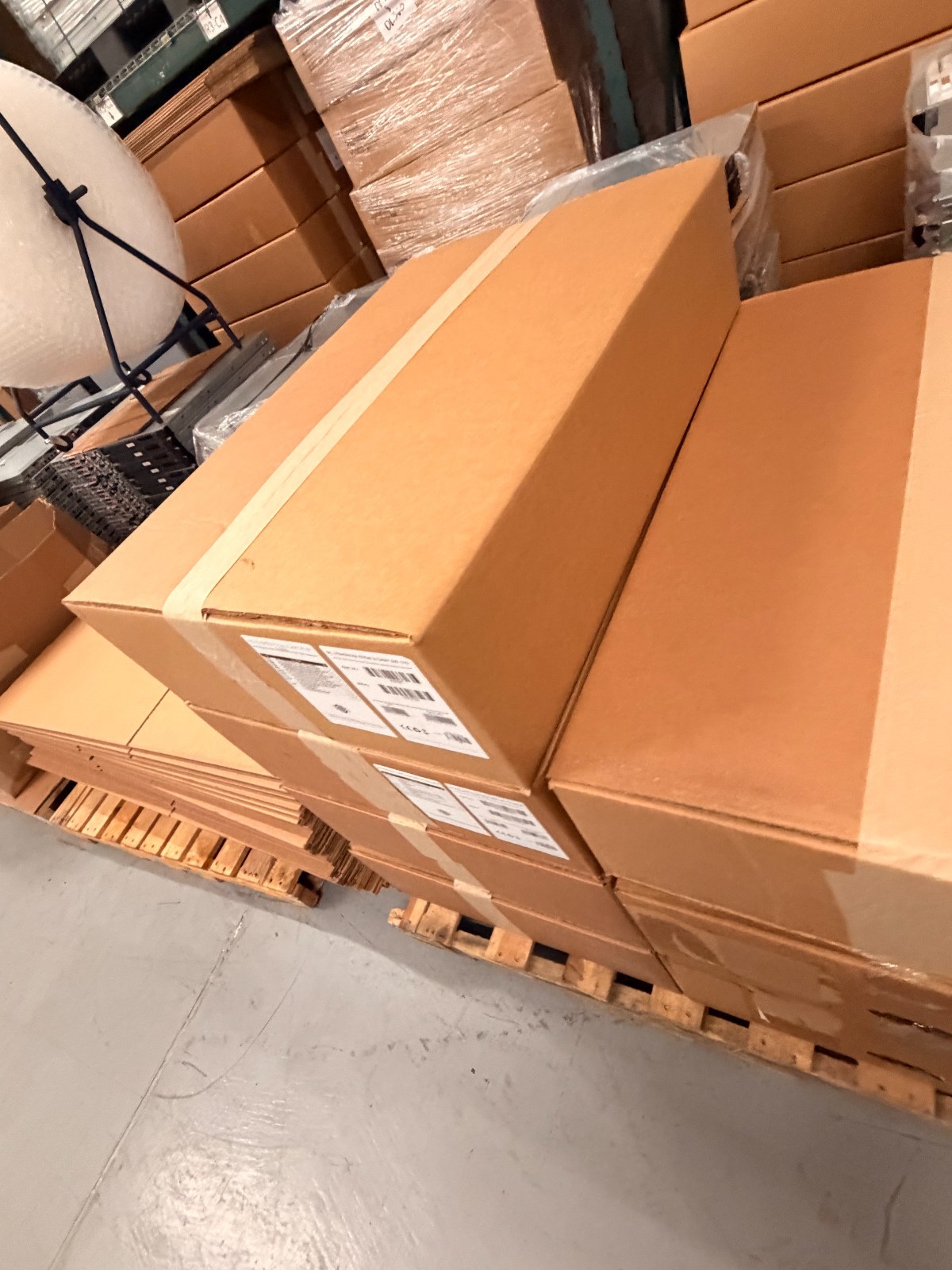 DELL POWEREDGE R640 8SFF 2x 8 CORE SILVER 4110 2.1GHZ 32GB RAM H740P NO HDD DELL POWEREDGE R640 8SFF 2x 8 CORE SILVER 4110 2.1GHZ 32GB RAM H740P NO HDD