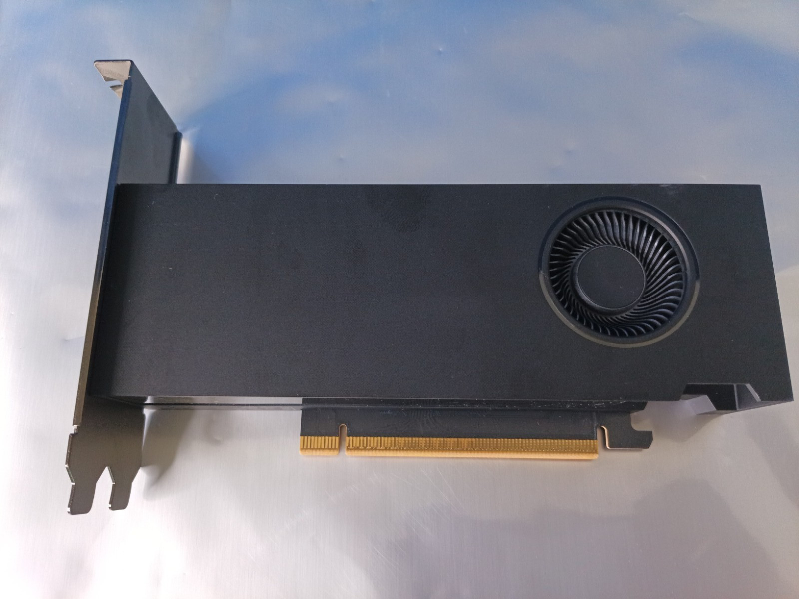 NVIDIA RTX Pro 2000 Blackwell, model P4195 (OPEN BOX)