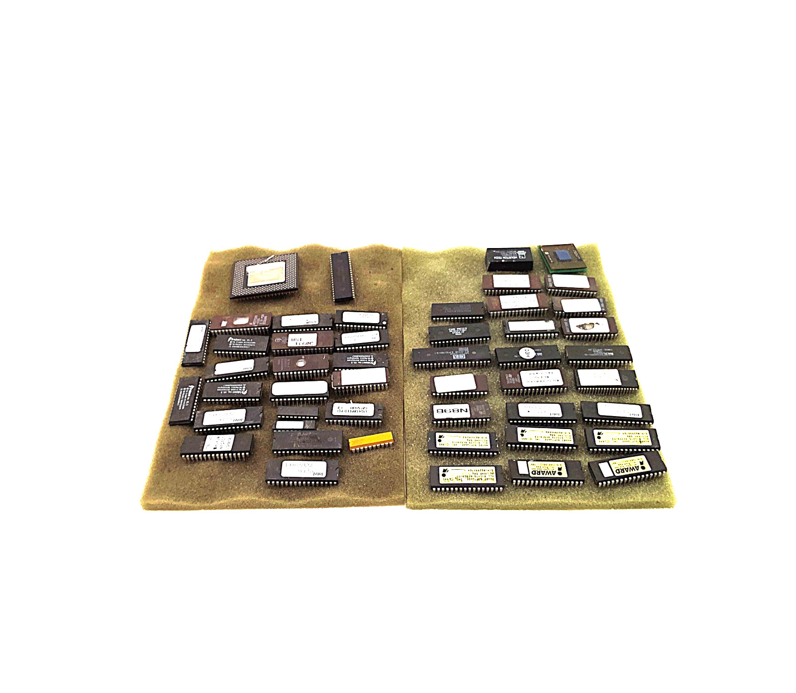 49 Vintage CMOS Chip Lot - 80s PCs, CPUs + Houston Tech Chip ✨ Parts Only 49 Vintage CMOS Chip Lot - 80s PCs, CPUs + Houston Tech Chip ✨ Parts Only