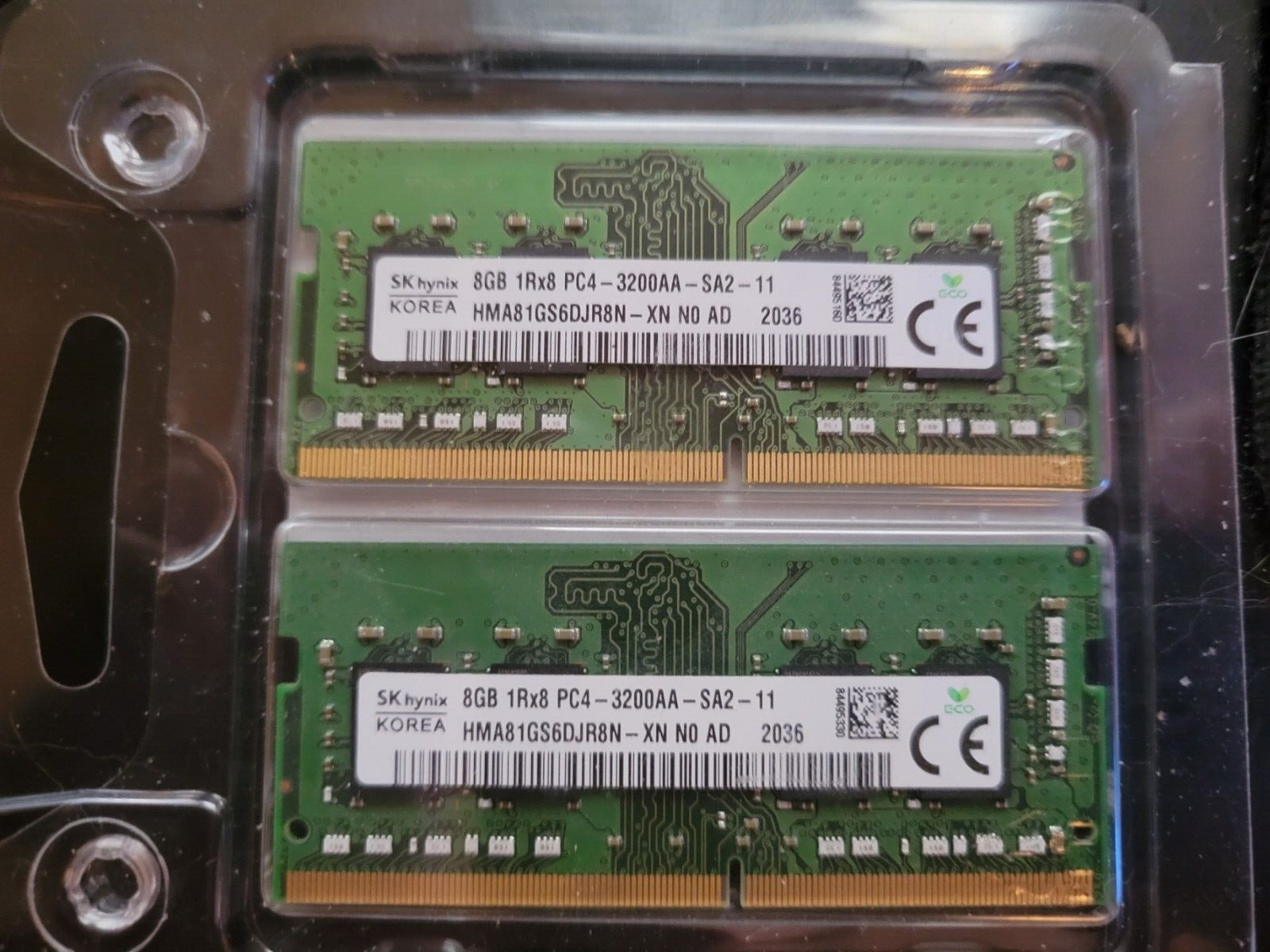 SK Hynix 16GB Kit (2X8GB) 1Rx16 PC4-3200AA DDR4 HMA81GS6DJR8N-XN