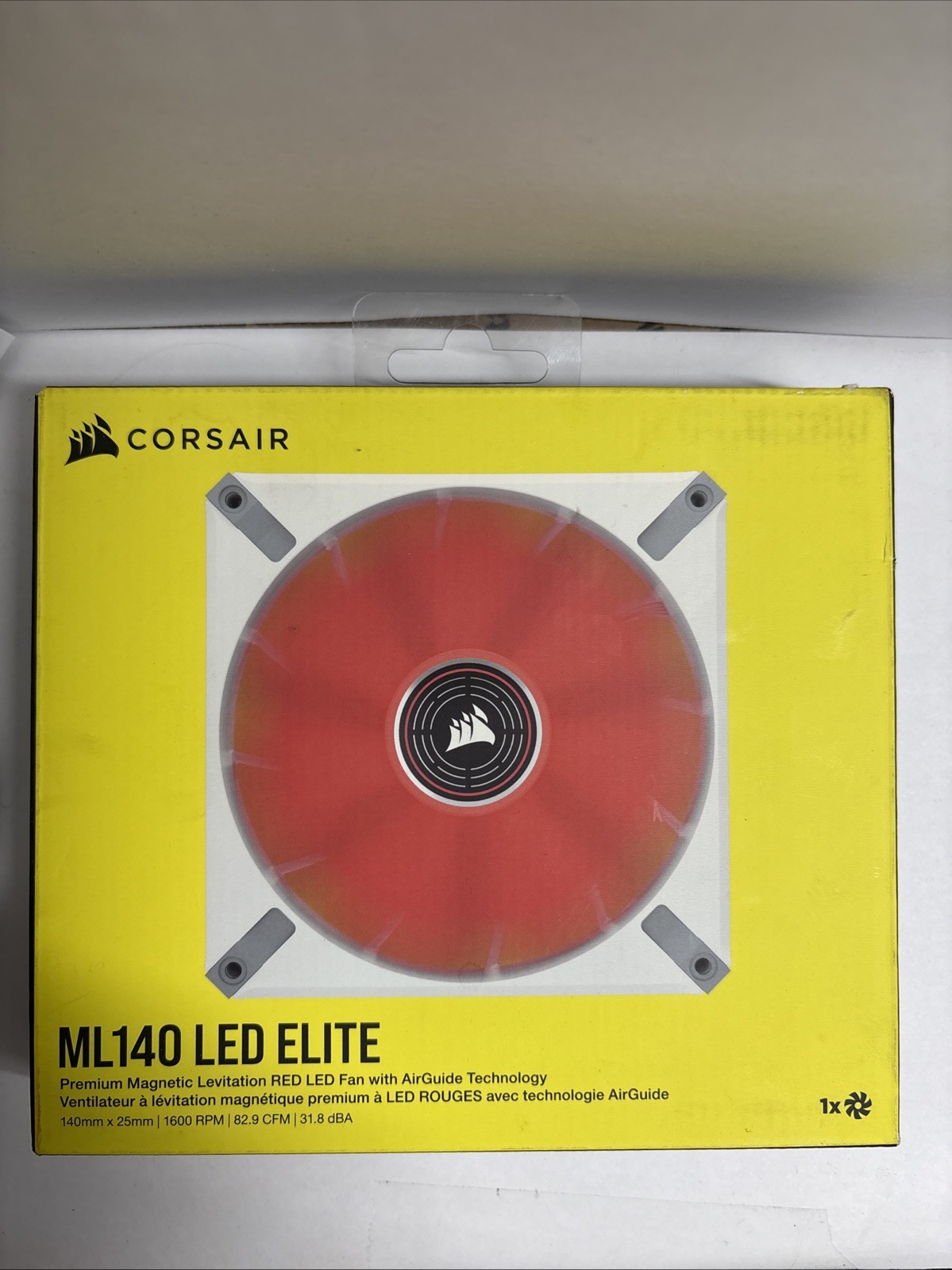 CORSAIR ML140 LED ELITE Red Premium 140mm PWM Magnetic Levitation Fan - White CORSAIR ML140 LED ELITE Red Premium 140mm PWM Magnetic Levitation Fan - White