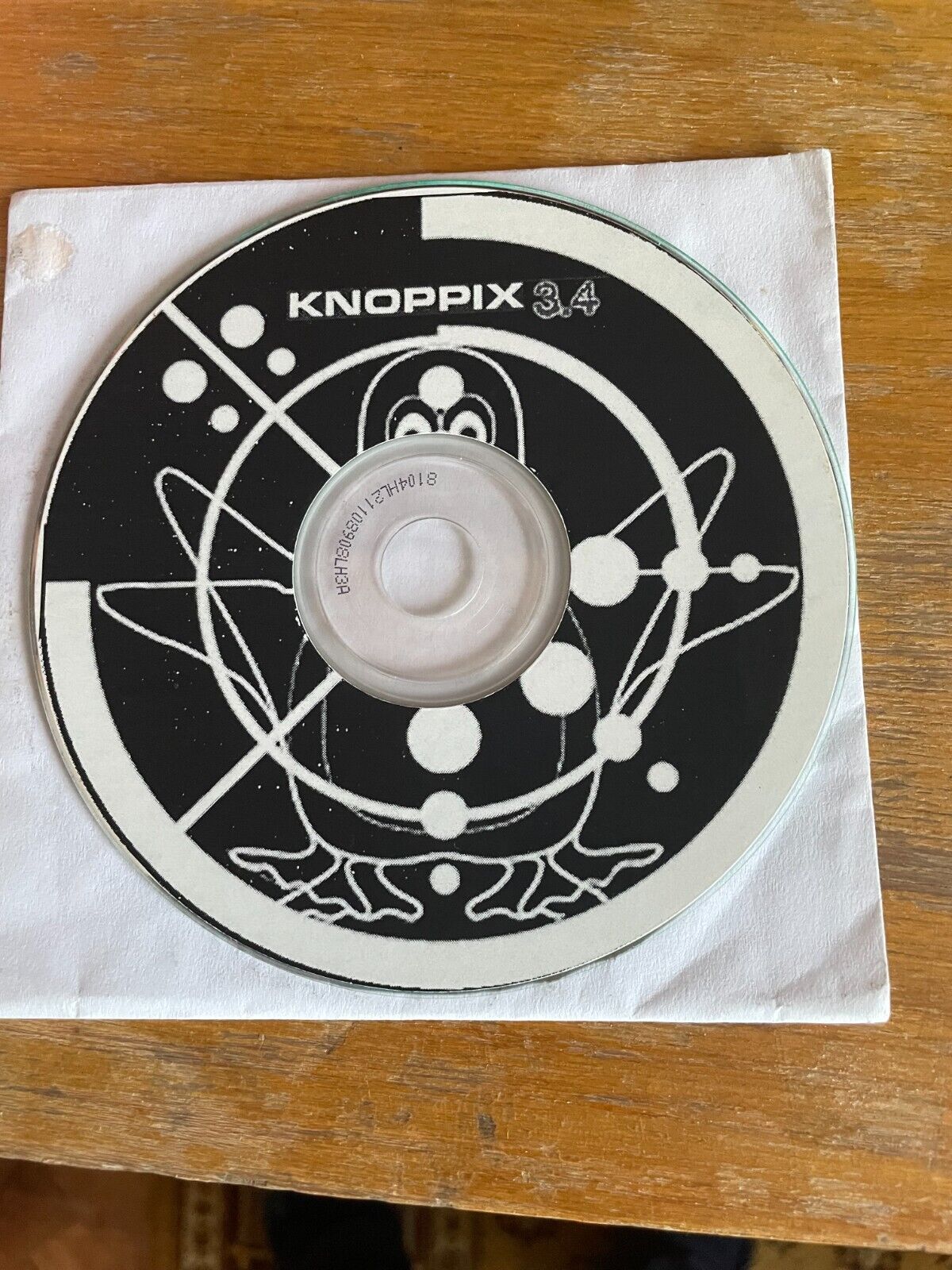 Knoppix 3.4 Linux installation CD