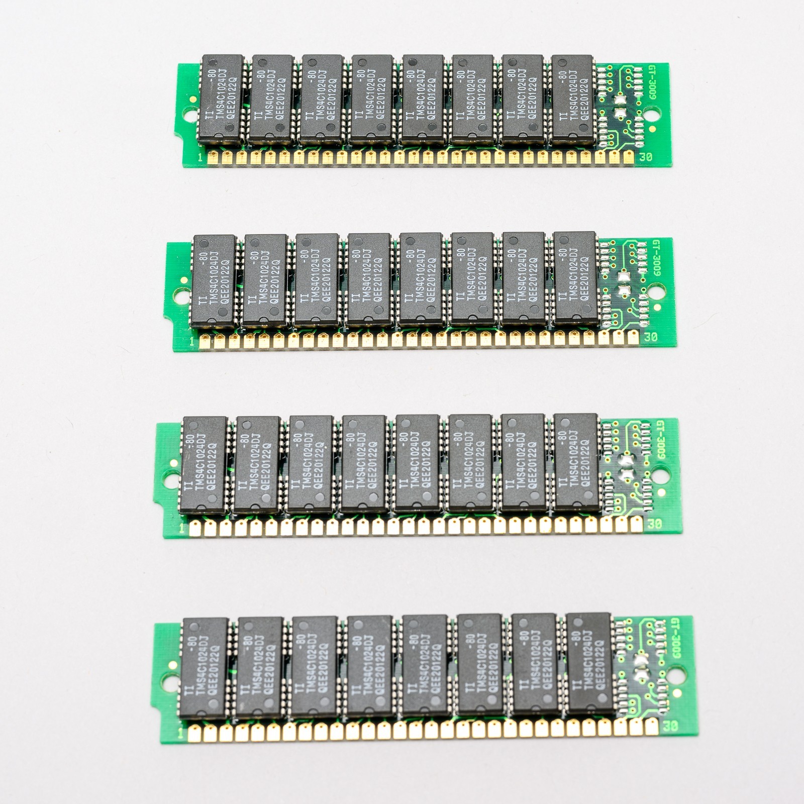 4MB (4x 1MB) Texas Instruments 30-Pin SIMM RAM Memory Set for Vintage Macintosh 4MB (4x 1MB) Texas Instruments 30-Pin SIMM RAM Memory Set for Vintage Macintosh