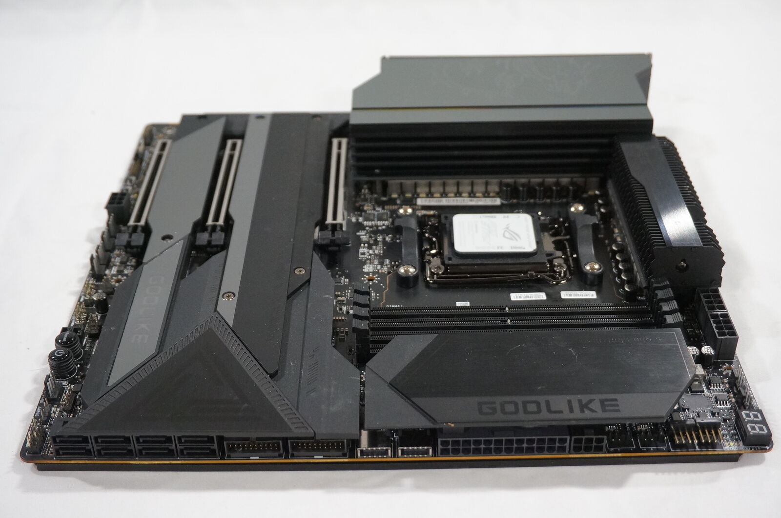 MSI MEG X670E GODLIKE Gaming Motherboard | AMD AM5, DDR5, Wifi 6E