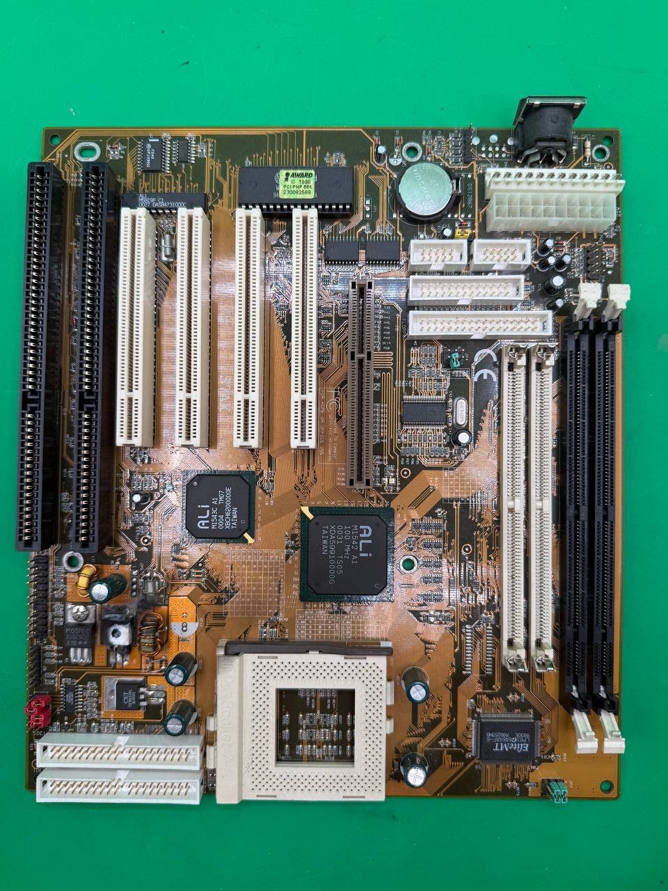 Vintage Socket 7 AT PC Motherboard ALi M1542 Award BIOS 1998 TC Vintage Socket 7 AT PC Motherboard ALi M1542 Award BIOS 1998 TC