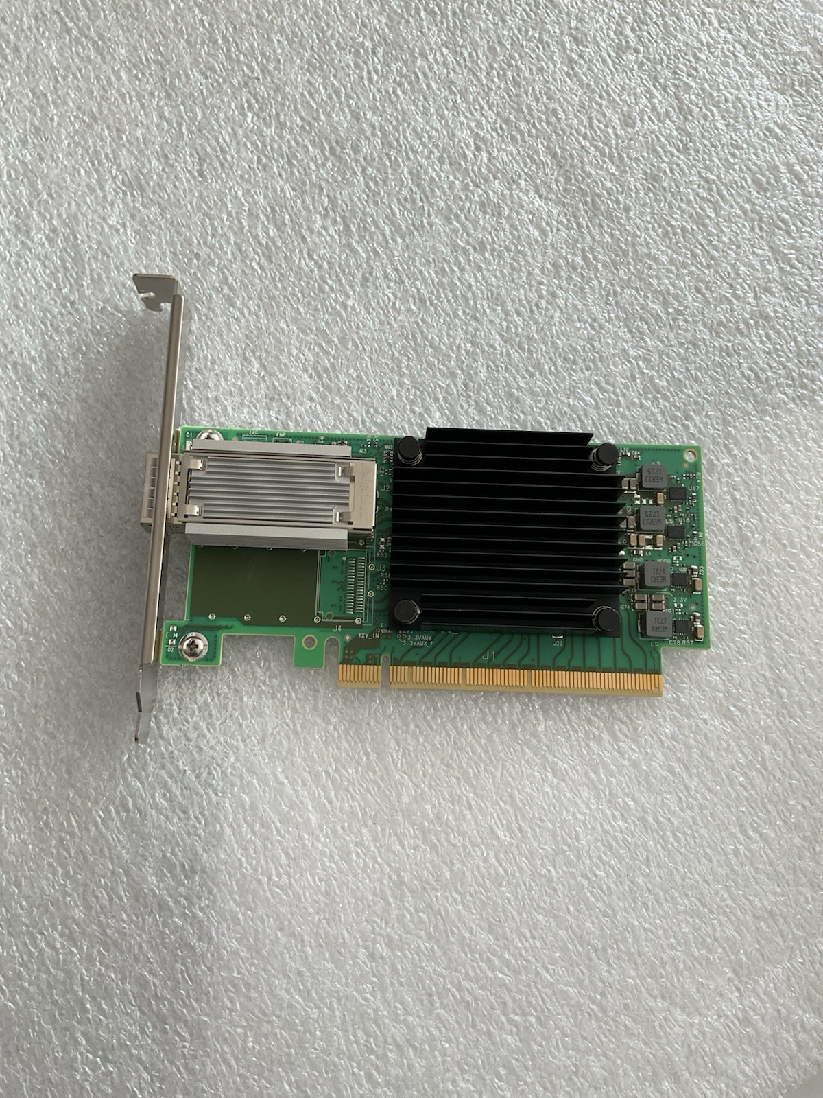 Dell 6FKDT Mellanox CX555A 1 Port 100GB QSFP Network Adapter Half Height Dell 6FKDT Mellanox CX555A 1 Port 100GB QSFP Network Adapter Half Height