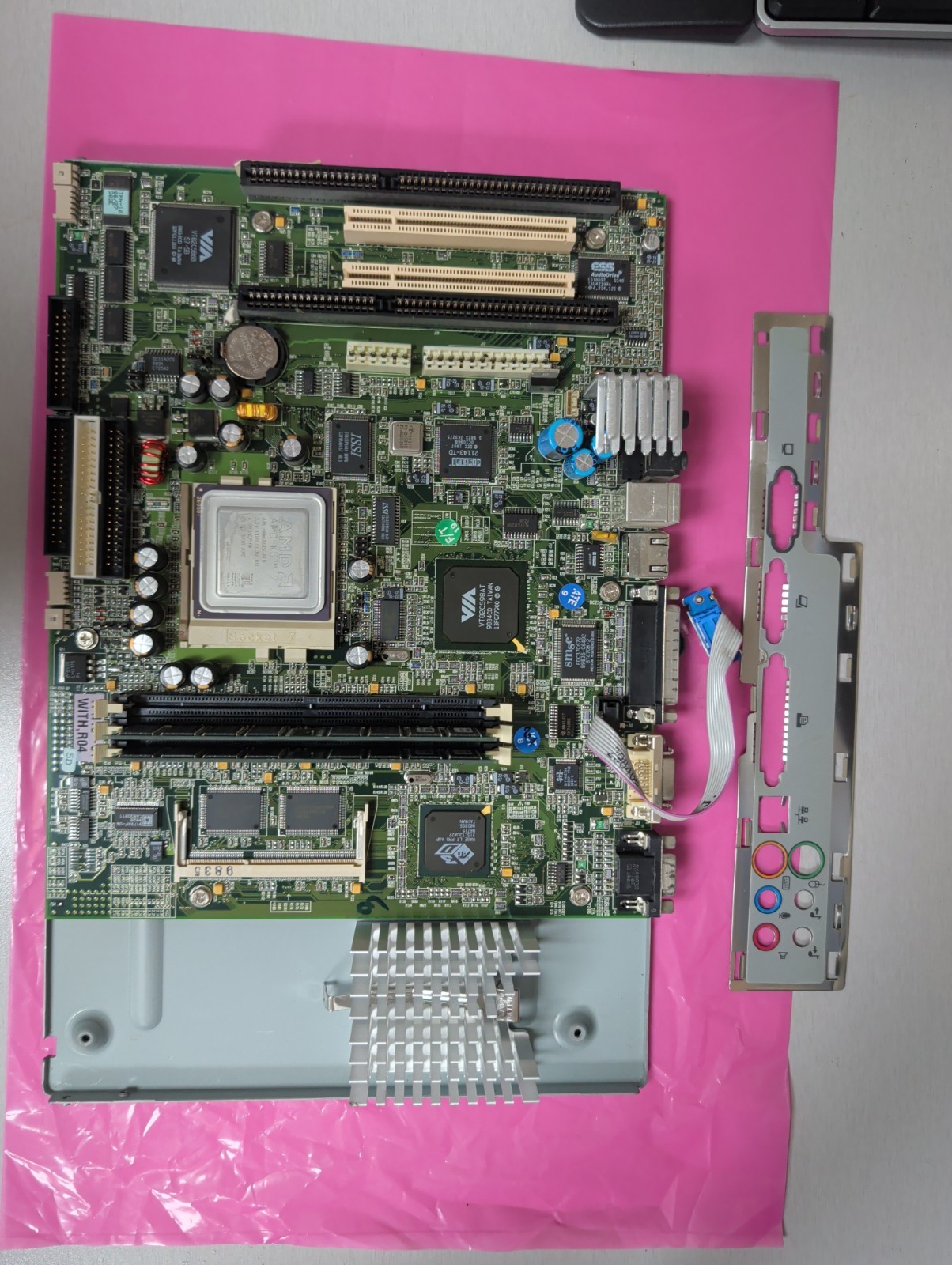 Vintage Super Socket 7 Motherboard W/ AMD K6-2 350AFR W/ 128 MB RAM Ati Rage Vintage Super Socket 7 Motherboard W/ AMD K6-2 350AFR W/ 128 MB RAM Ati Rage