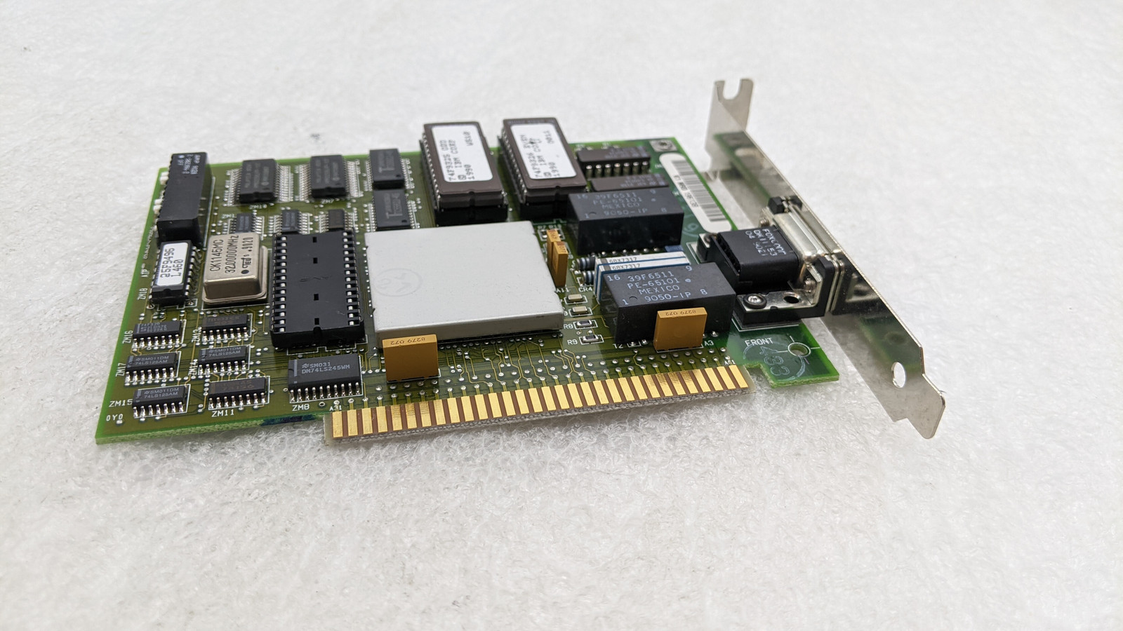 K1 M93 IBM 8-Bit Db9 16/4 ISA Token Ring Card (74F9327) K1 M93 IBM 8-Bit Db9 16/4 ISA Token Ring Card (74F9327)