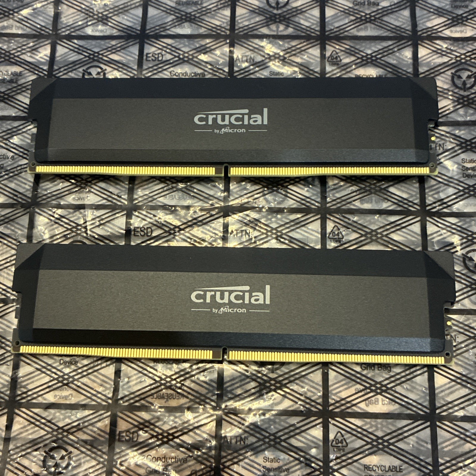 Micron Crucial Pro32GB 2x16GB DDR5 6000 CL36 XMP Desktop Ram CP16G60C36U5B.M8D3