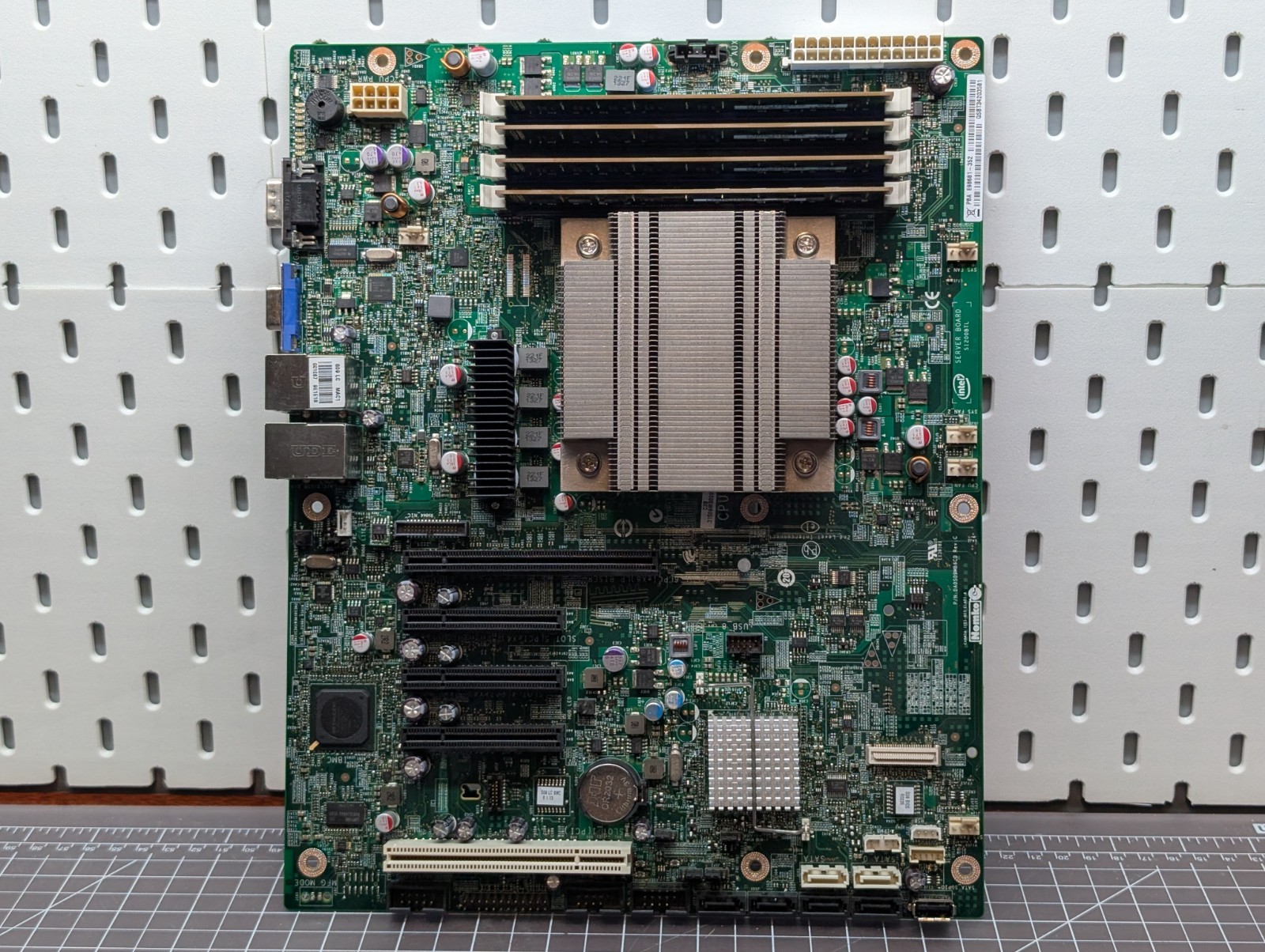 Intel S1200BTL Server Motherboard +  Xeon E3-1225 CPU + 8GB RAM Combo