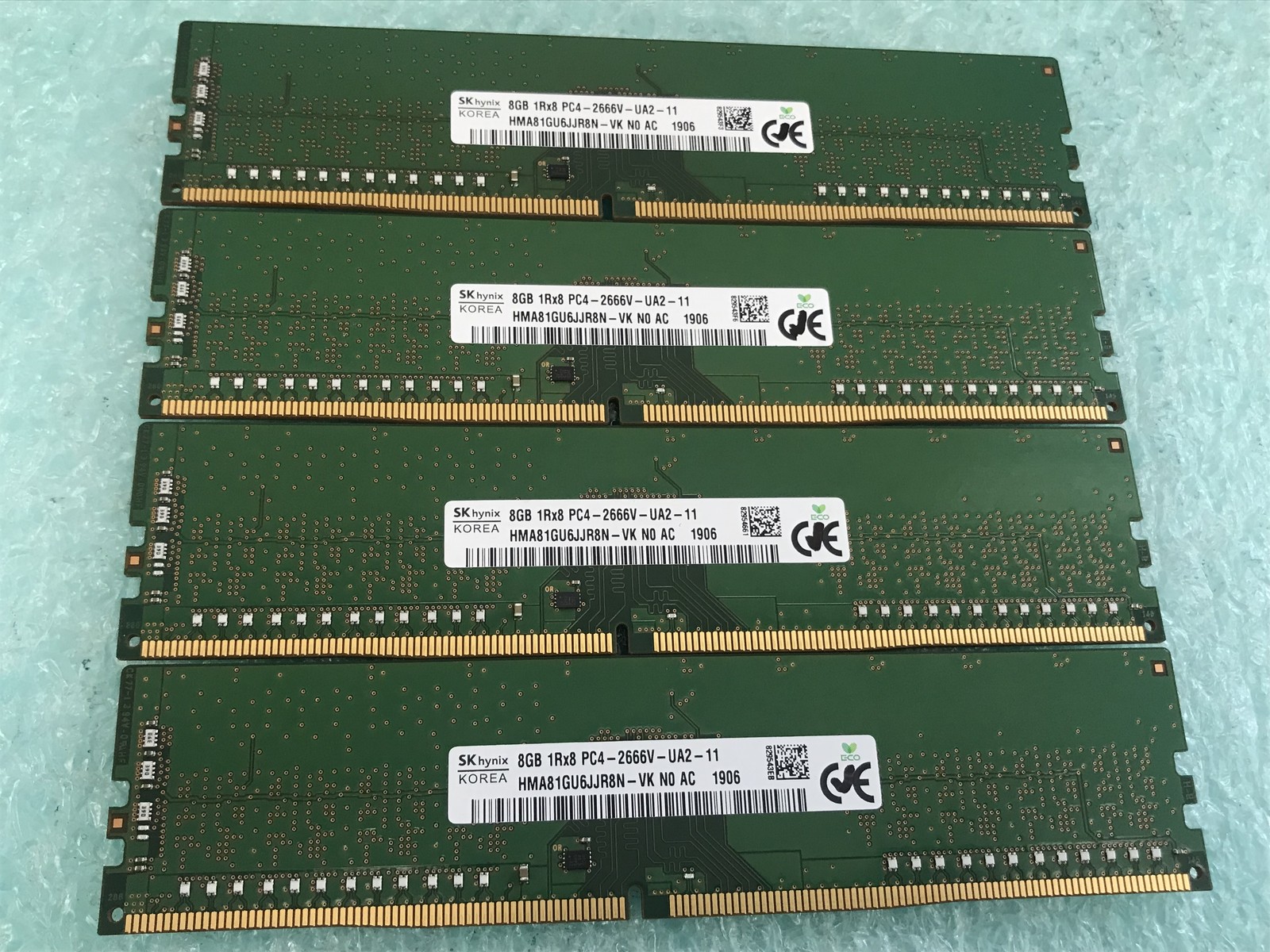 SK hynix 32GB(4 x 8GB) HMA81GU6JJR8N-VK PC4-2666V DDR4 Desktop RAM - CR337A