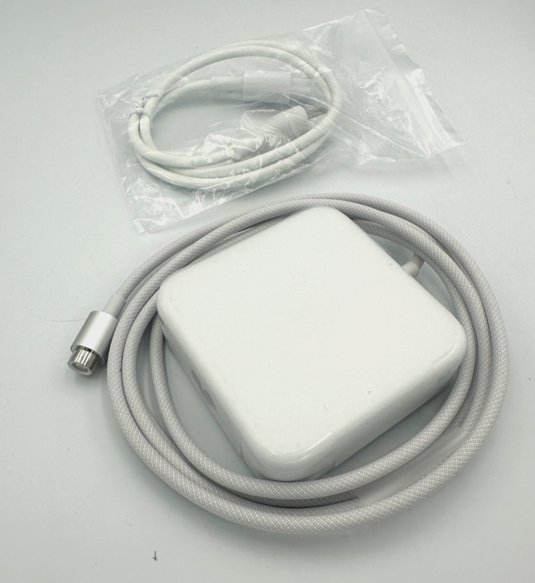 Genuine Apple iMac 24 Genuine Apple iMac 24