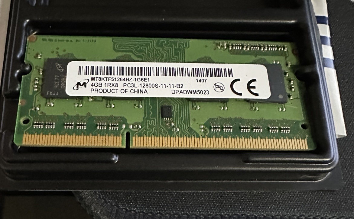Micron 4 GB SO-DIMM Memory Card MTA4ATF51264HZ-2G3B1 Micron 4 GB SO-DIMM Memory Card MTA4ATF51264HZ-2G3B1