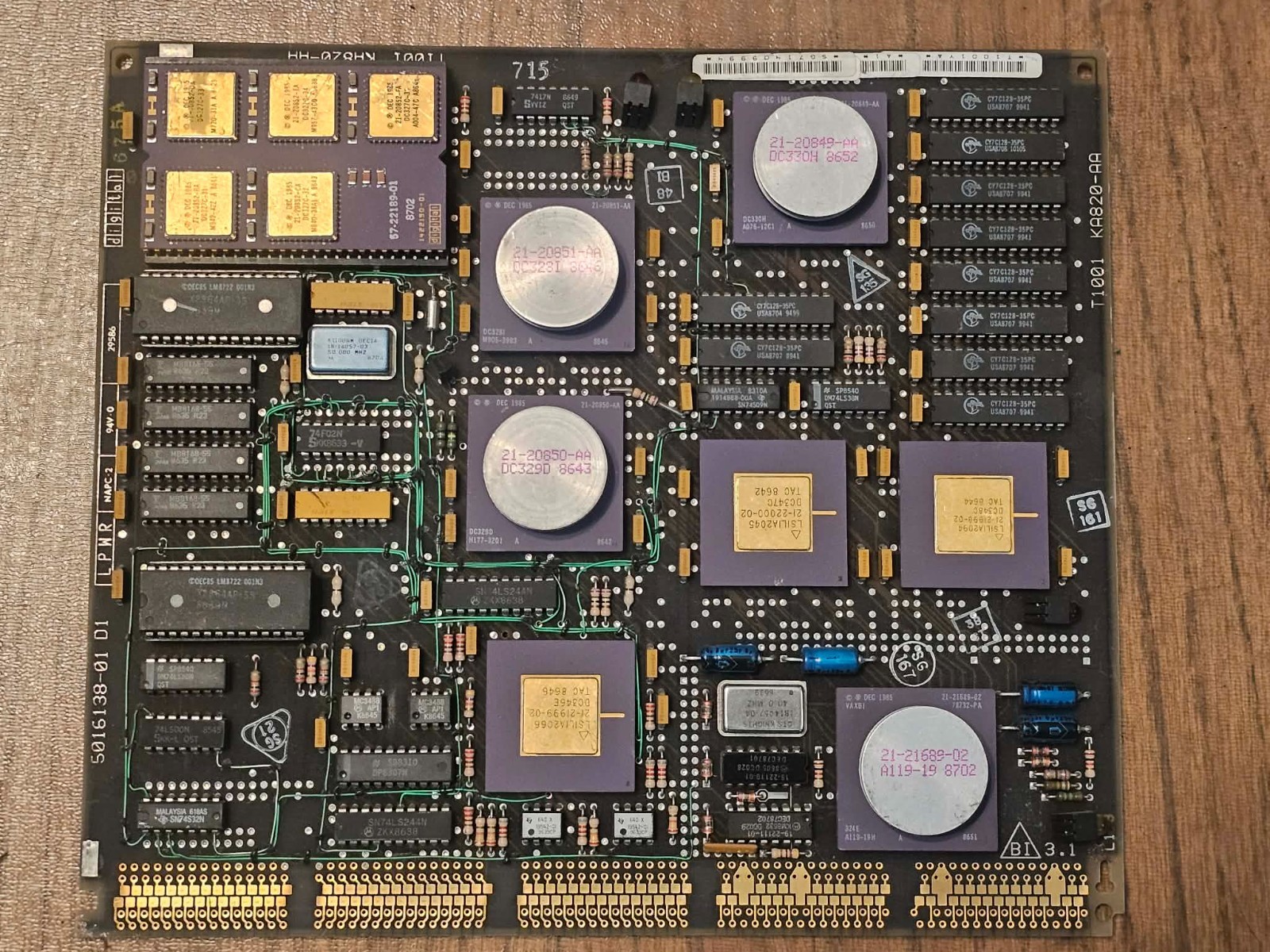 Rare DEC Digital 57-2218901 Gold PDP-11 VAX RAM/KDJ/F CPU/TCM/MCM Alpha Module Rare DEC Digital 57-2218901 Gold PDP-11 VAX RAM/KDJ/F CPU/TCM/MCM Alpha Module
