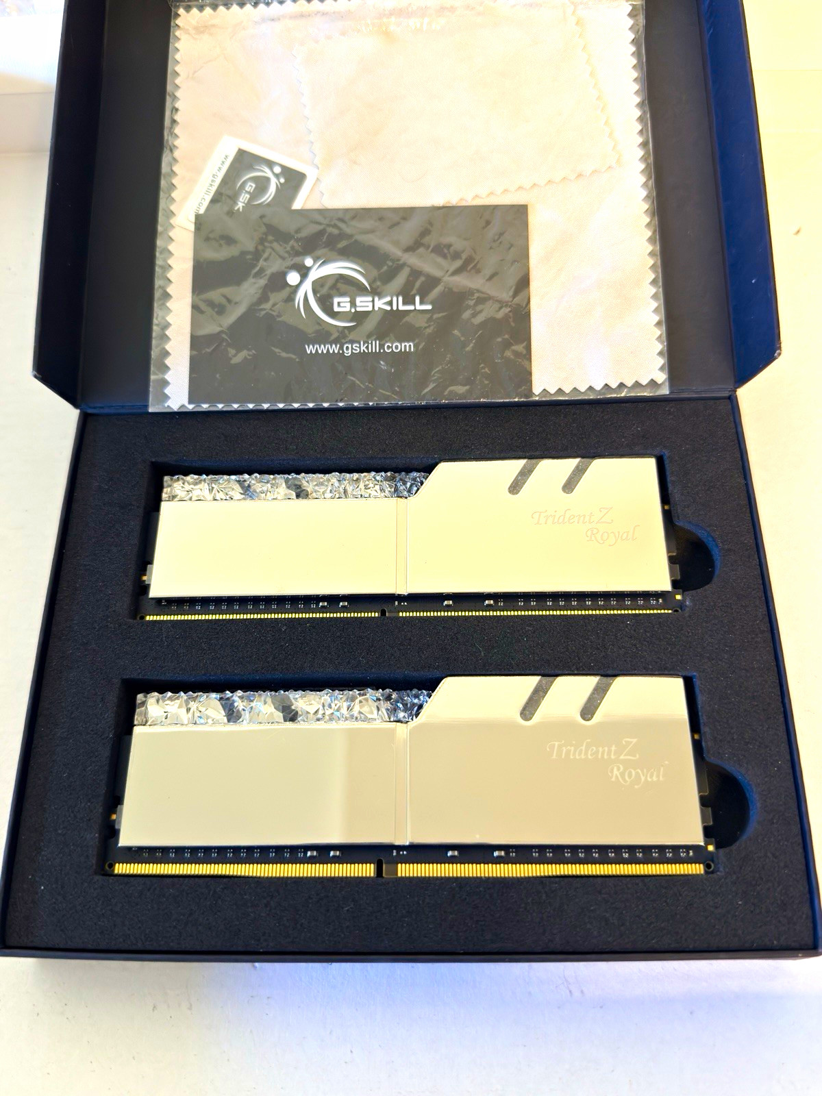 G.SKILL Trident Z Royal 64GB (2x32GB) DDR4-4000