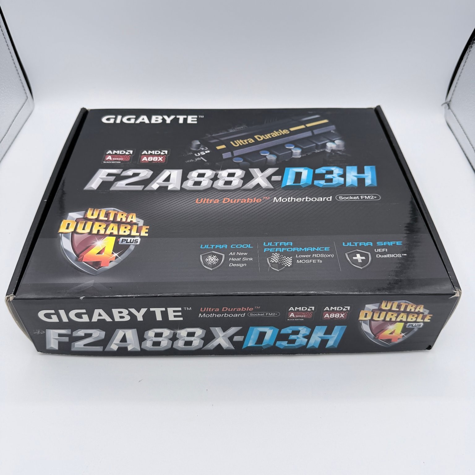 Gigabyte GA-F2A88X-D3H FM2+ Motherboard AMD A4-6300 CPU Cooler Combo