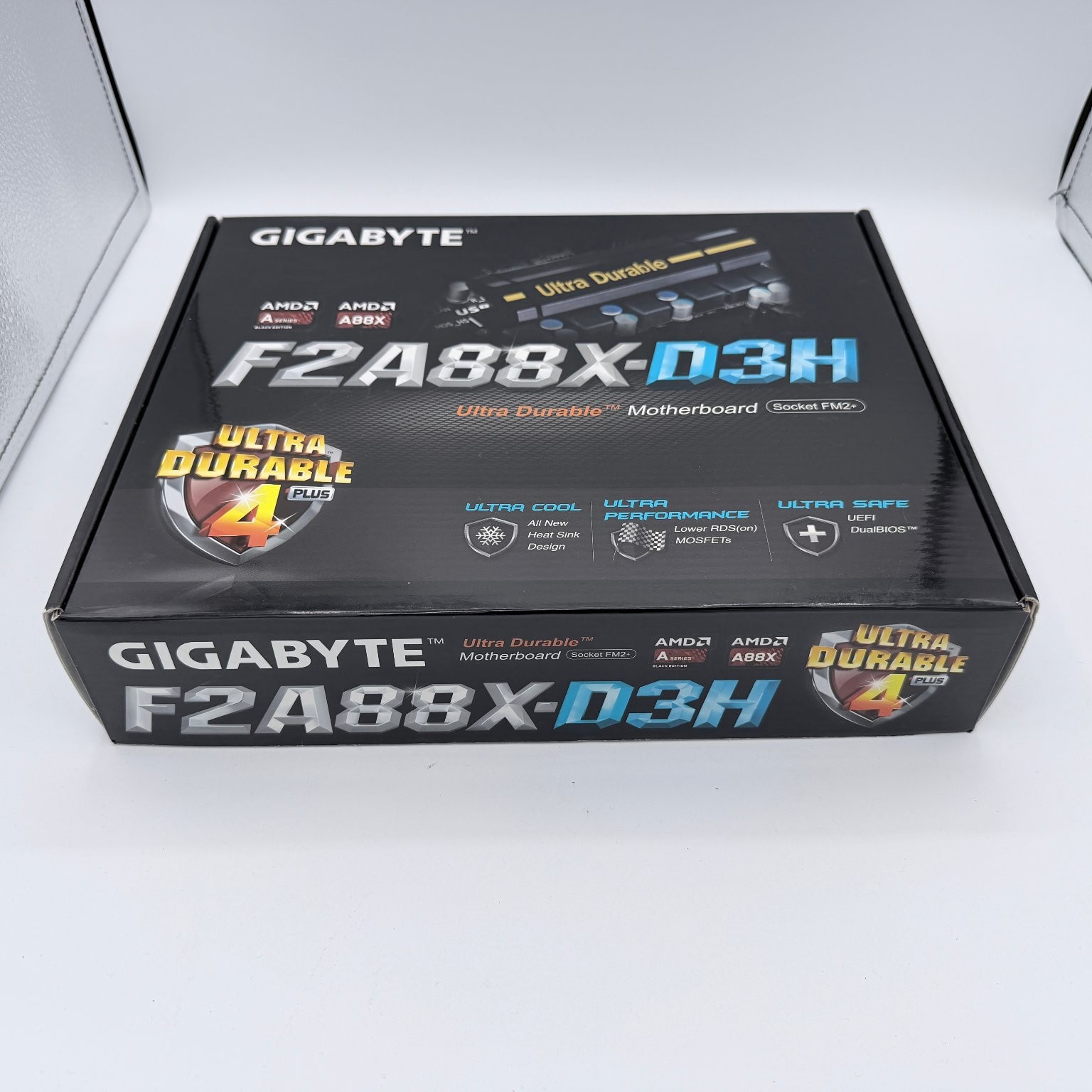 Gigabyte GA-F2A88X-D3H Rev 3.0 FM2+ Motherboard AMD A4-6300 CPU Cooler