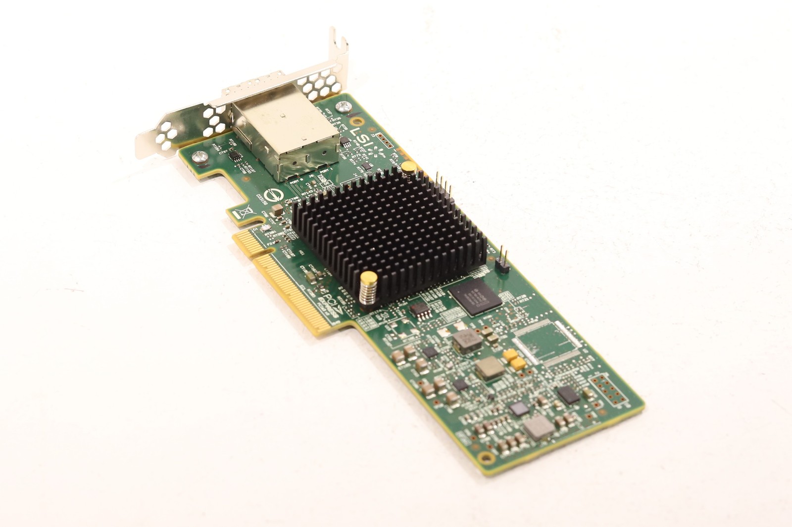 Cisco 9300-8e 8-Port 12Gb/s PCIe SAS Host Bus Adapter P/N: UCSC-SAS9300-8E V01 Cisco 9300-8e 8-Port 12Gb/s PCIe SAS Host Bus Adapter P/N: UCSC-SAS9300-8E V01
